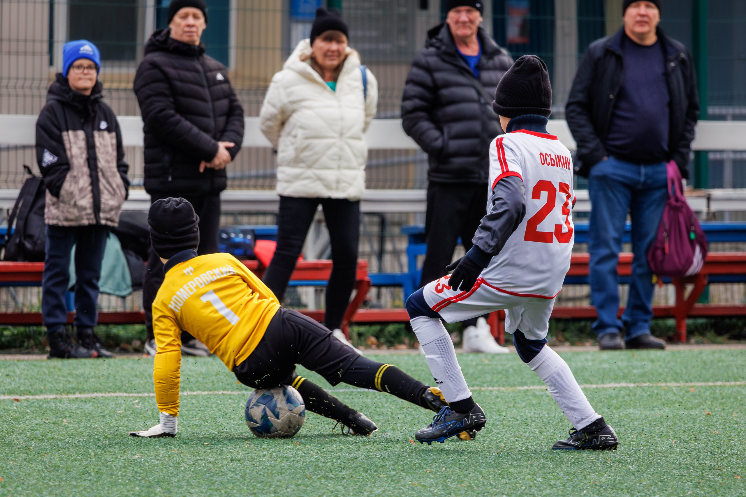Товарищеский матч среди юниоров. Репортажный фотограф в Барнауле Владимир Игнатов