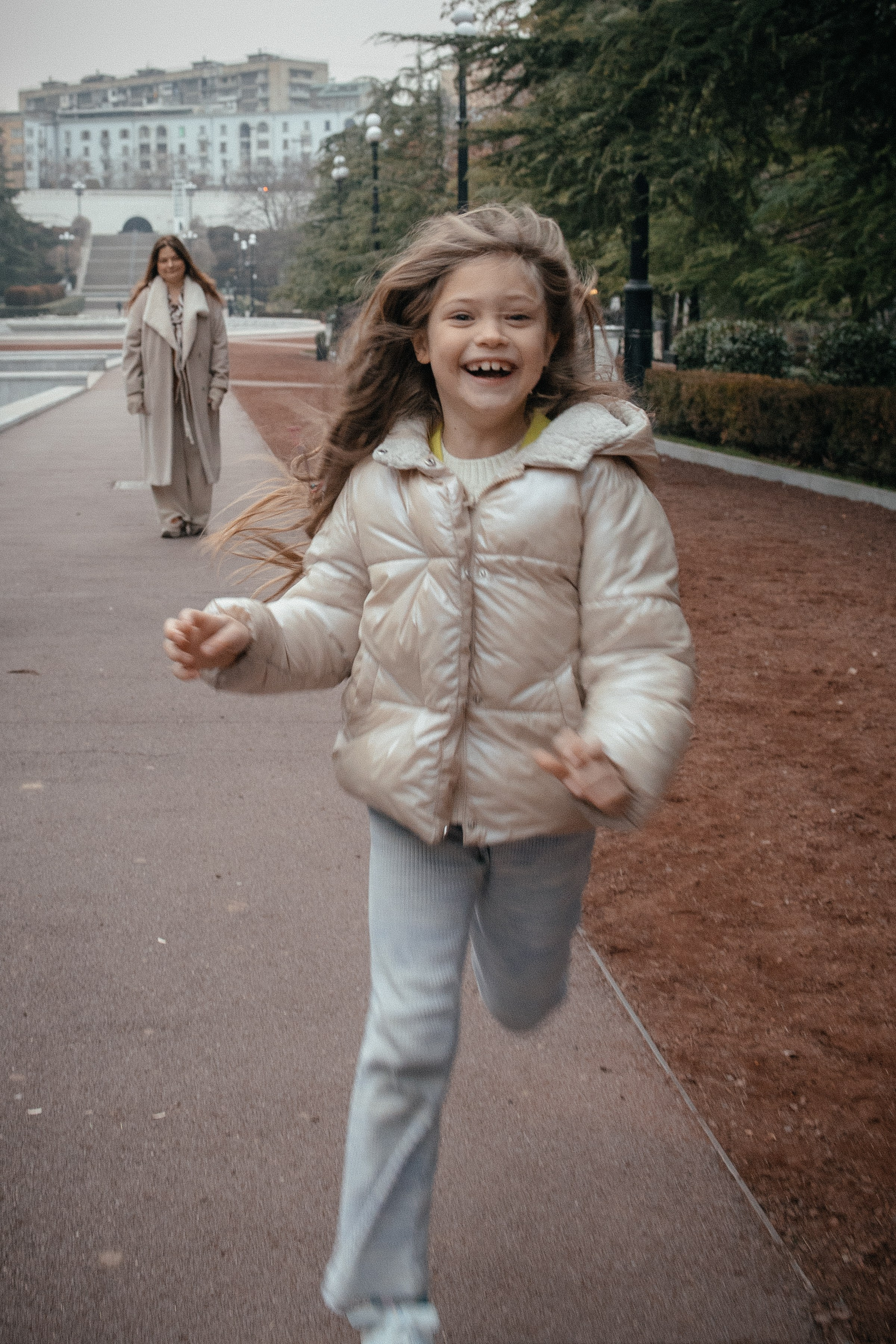 Весенняя прогулка в Тбилиси. Фотограф Наталья Гончарова. Снимаю живые портреты в Алматы