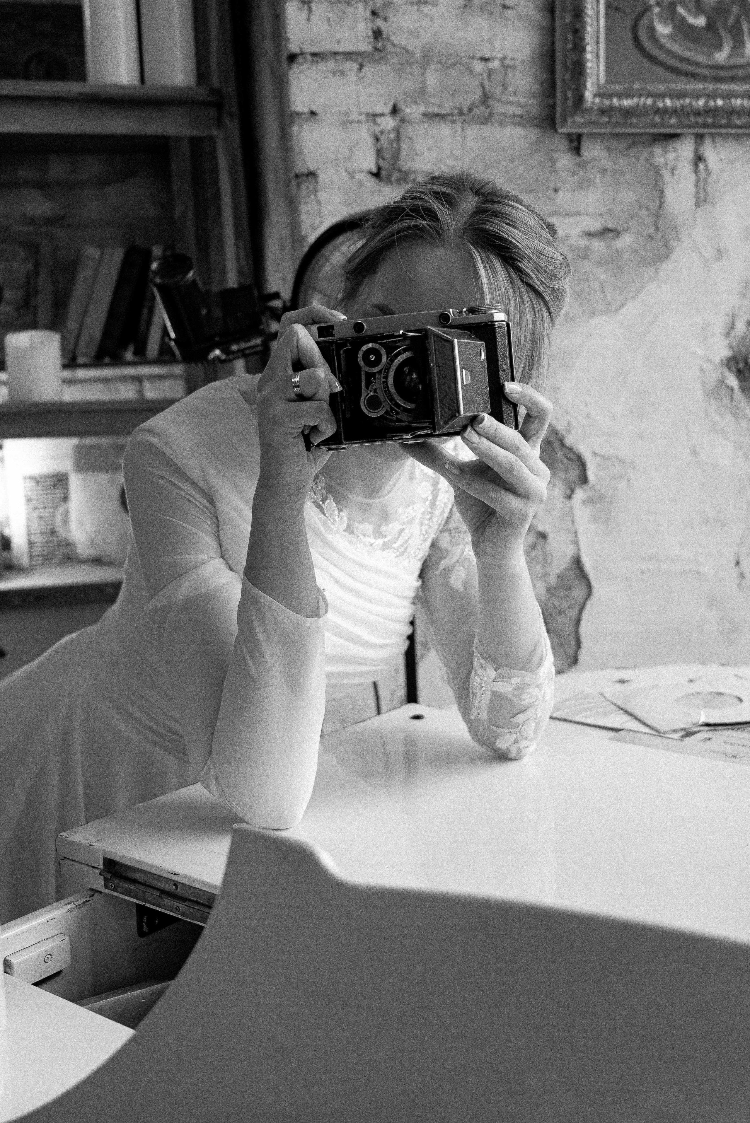 Артем и Галя. Тамара Власова