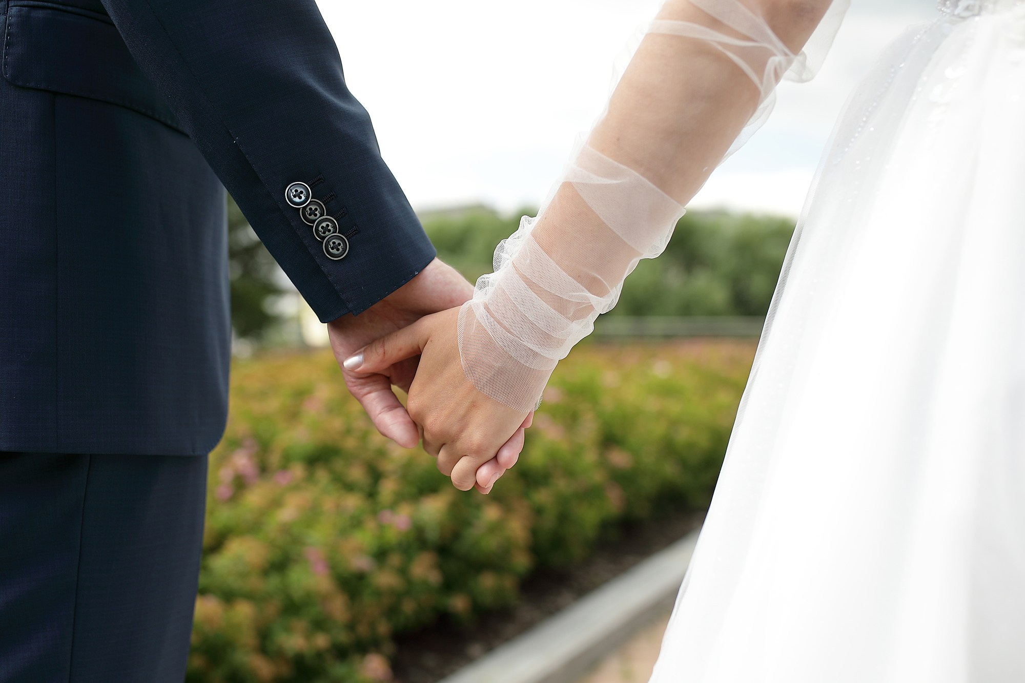 руки крупным планом