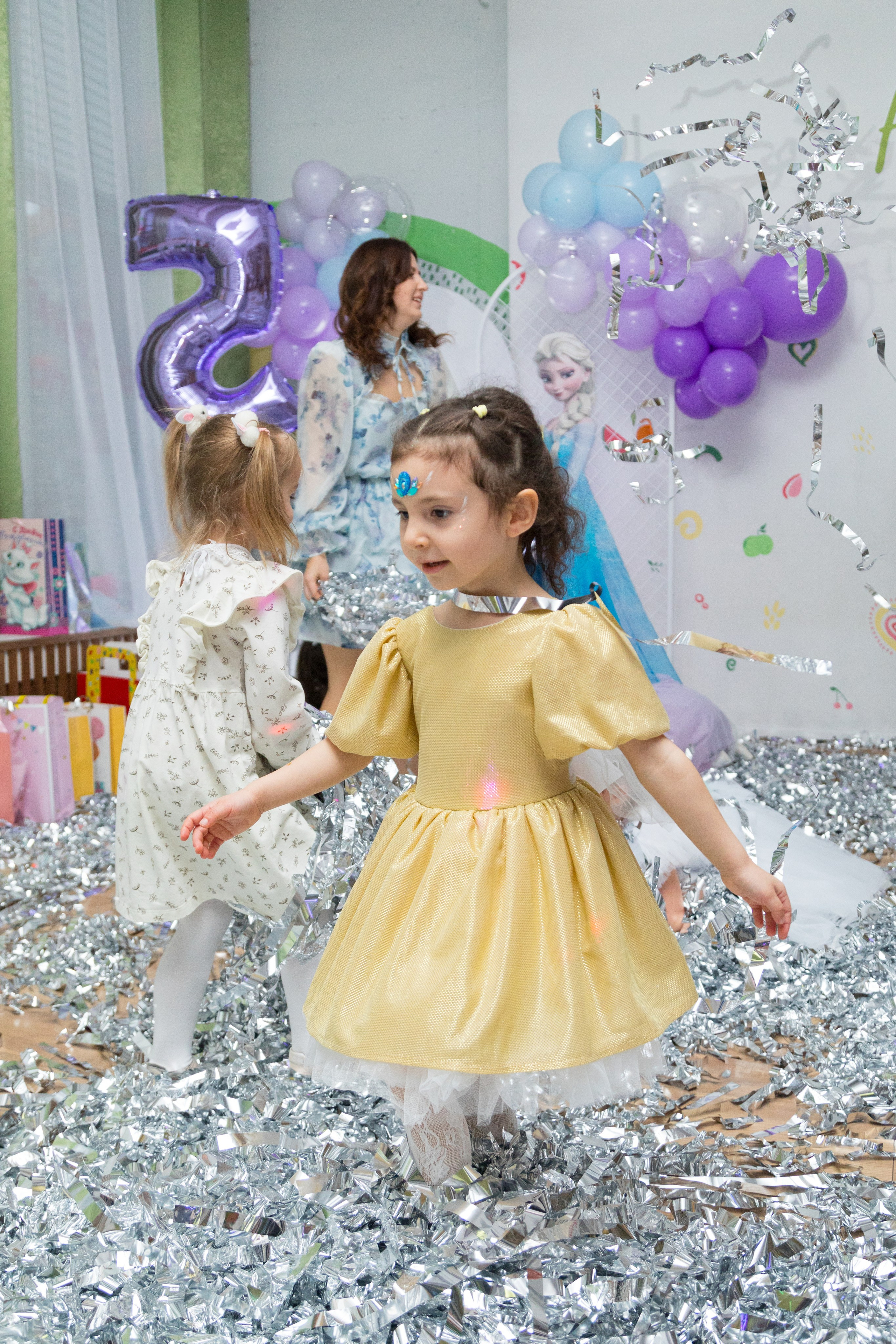 День рождения Валерии в Avocado Friends, 5 лет. Детский и контент фотограф Надя Волкова Санкт-Петербург