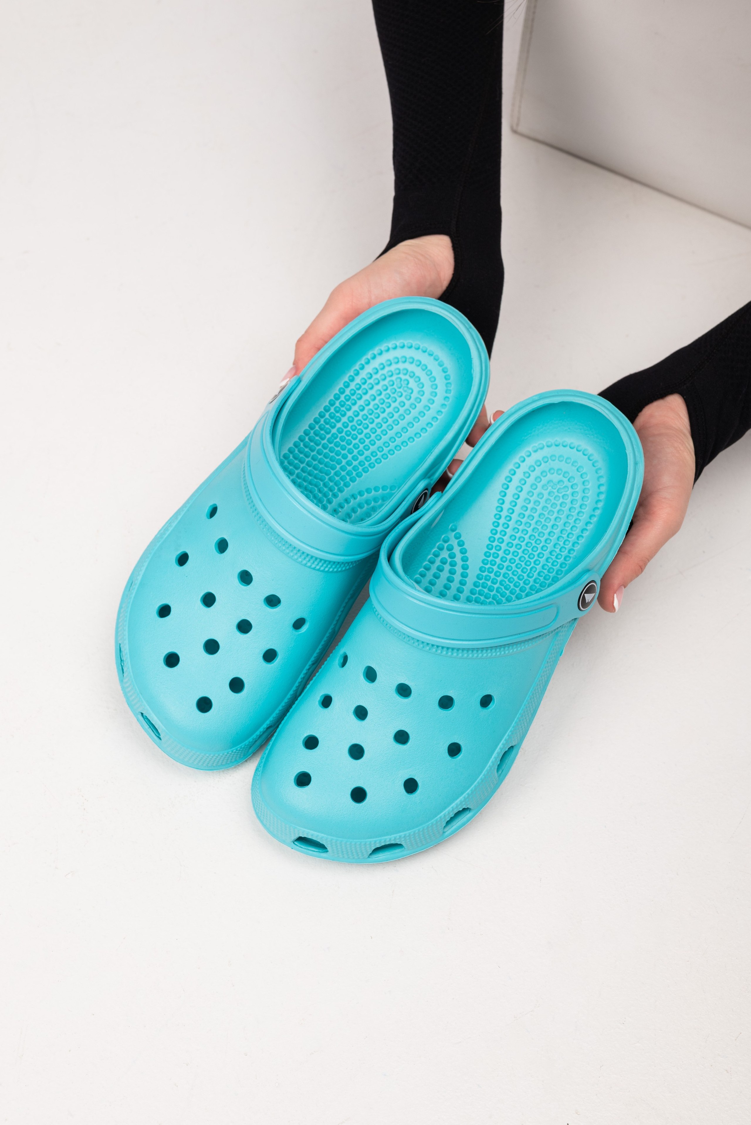 Кроксы. Предметный фотограф, фото для маркетплейсов Пятигорск, КМВ