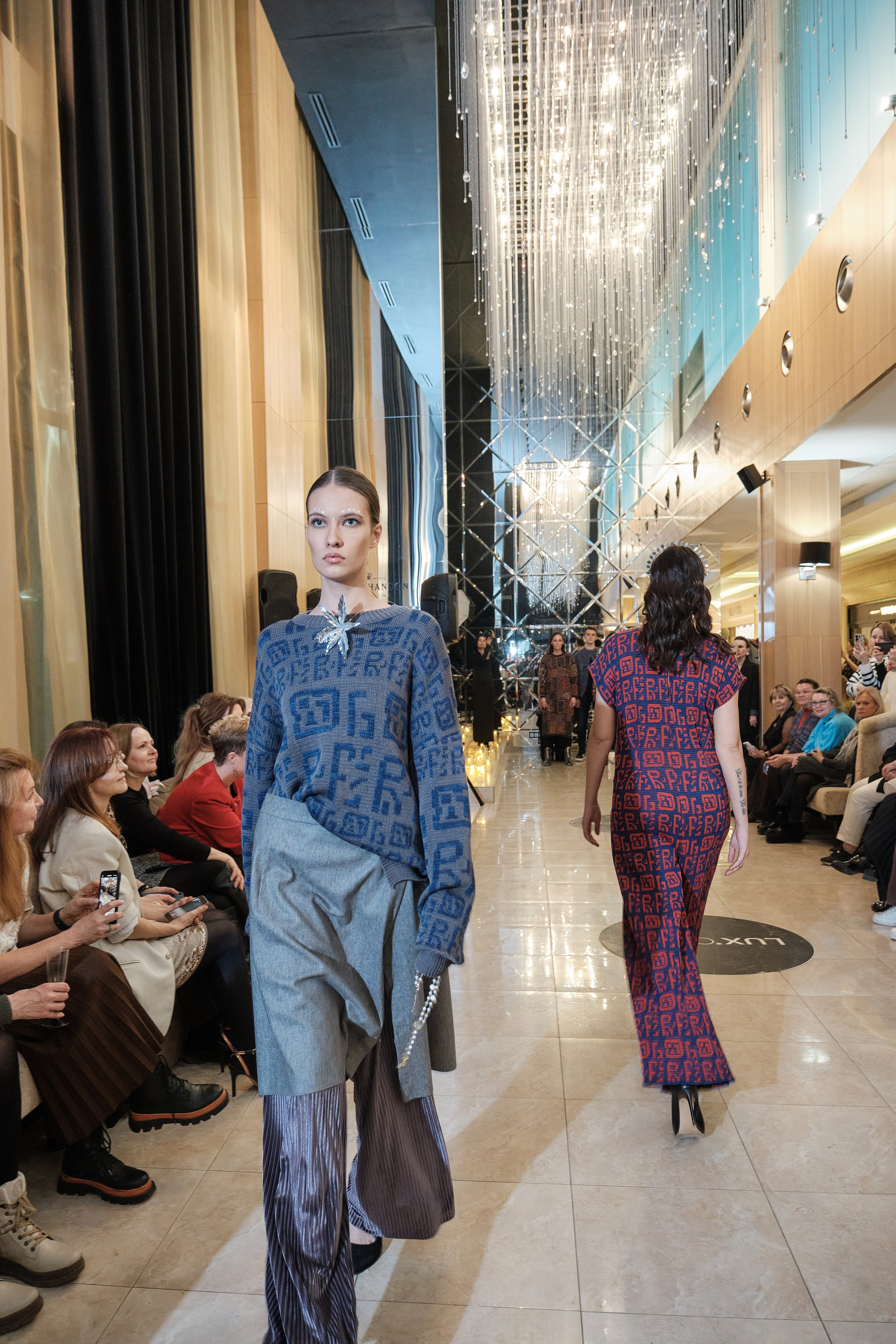 Показ коллекции (Мария Варламова). Свадебный фотограф в Екатеринбурге Соседков Евгений