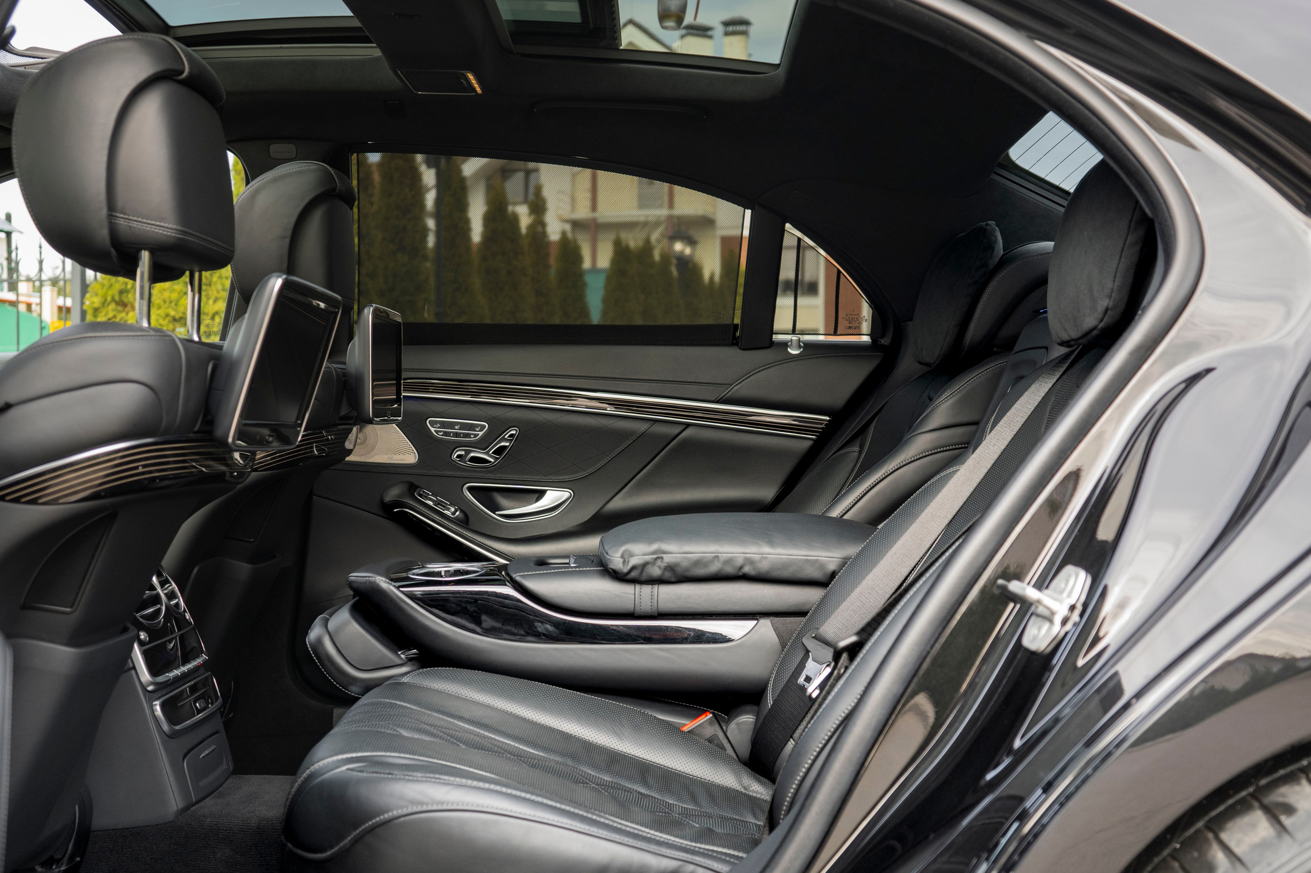 Mercedes S-class (W222)