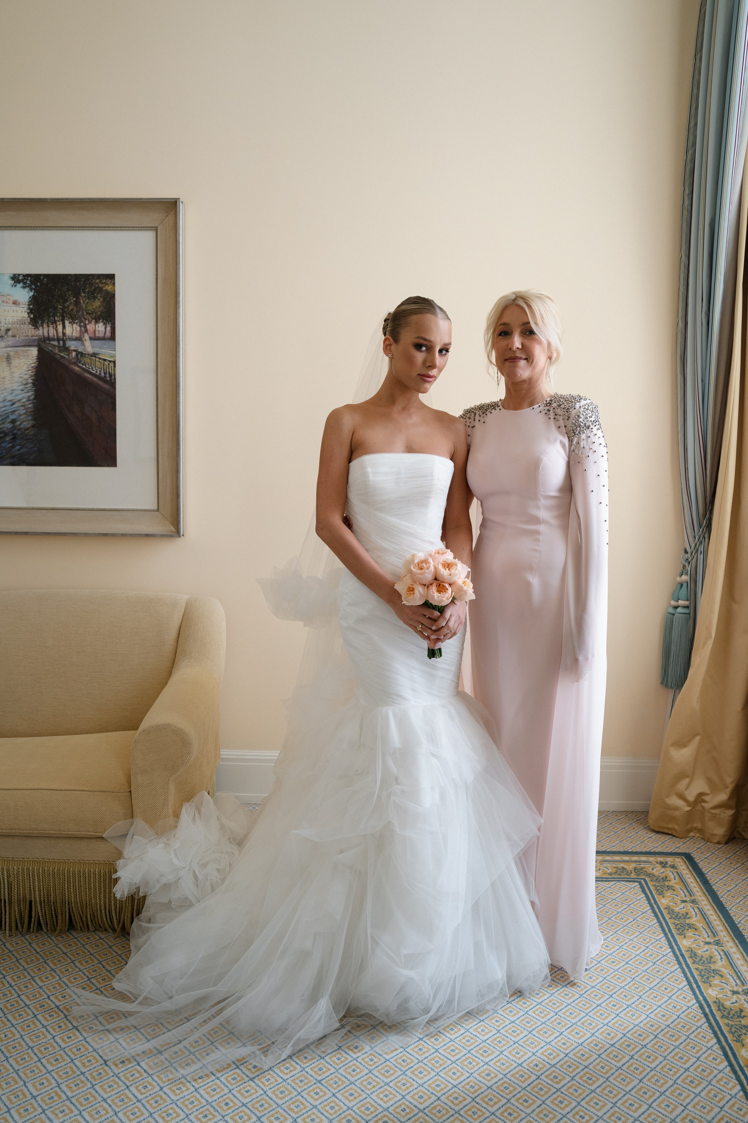 Анна Сергей. Камерная свадьба в Фосизонс в стиле неоклассика. Свадебный фотограф организатор в Санкт-Петербурге Ассоль Опарина