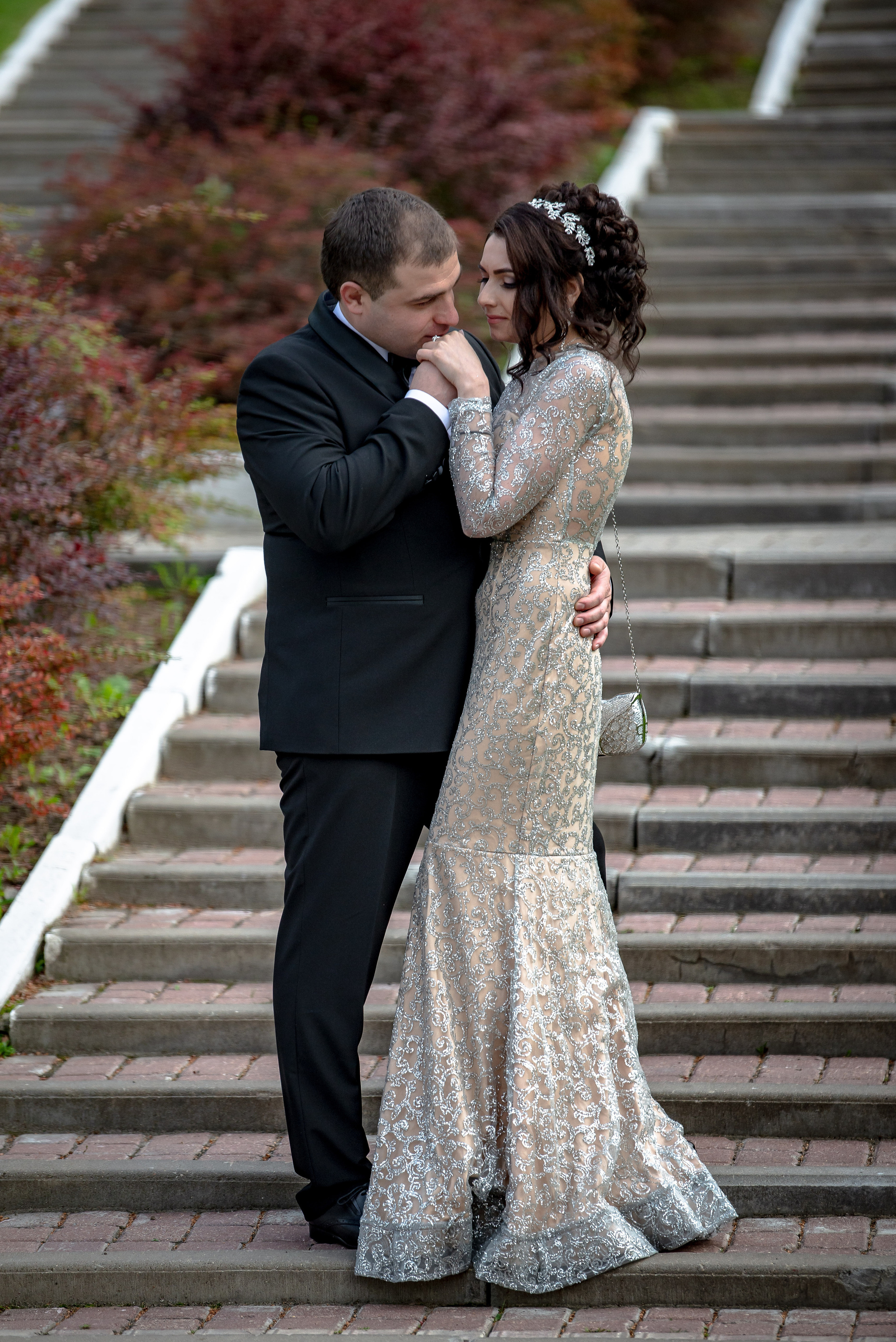 Уникальные и нестандартные фотосессии, включая тематические съемки или художественные портреты