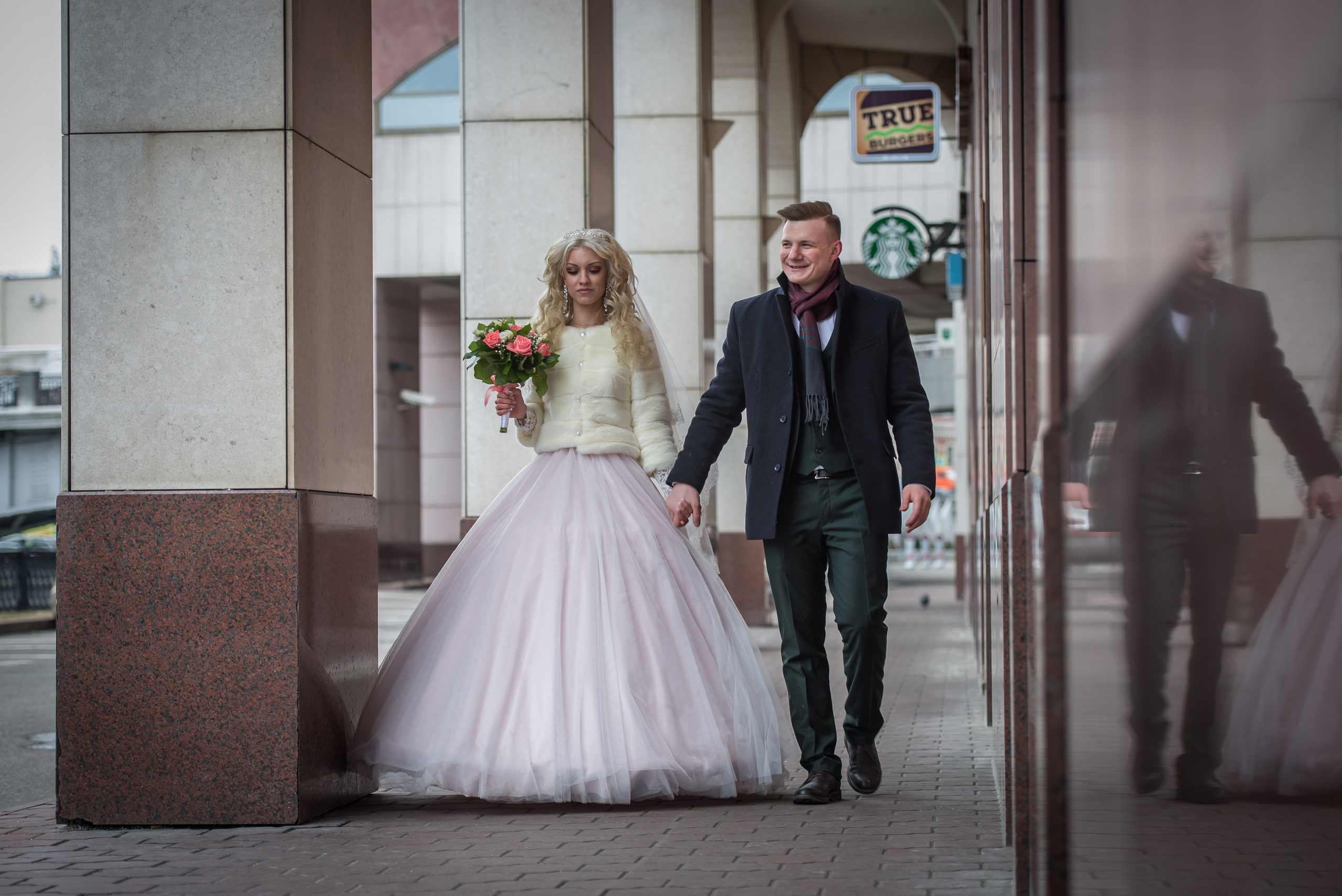 Подбор локаций для свадебной фотосессии профессиональным фотографом в Москве Виталием Мишутиным