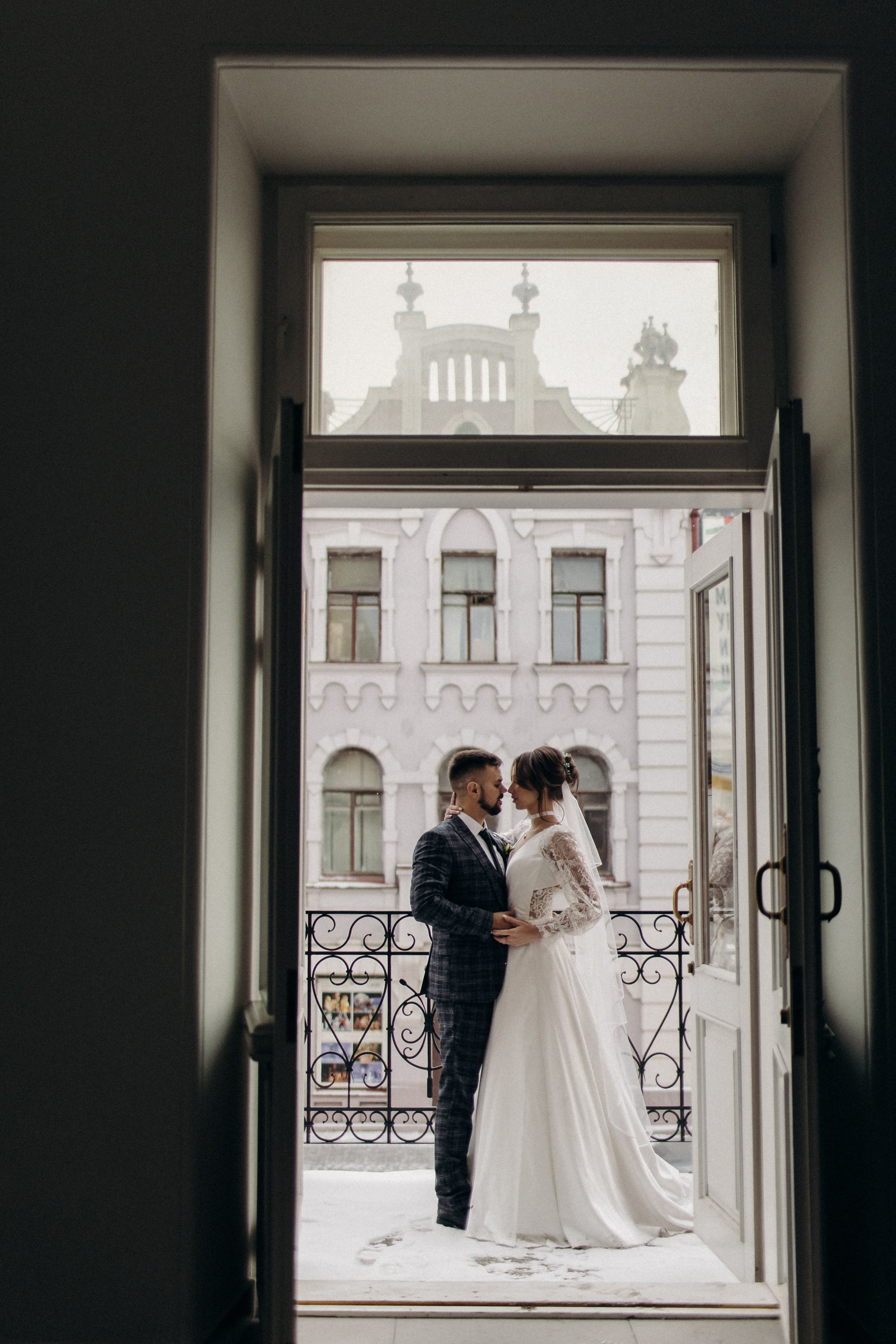 Эдуард и Вера (загс, прогулка). Фотограф свадебный семейный в Красноярске Шукшина Наталья