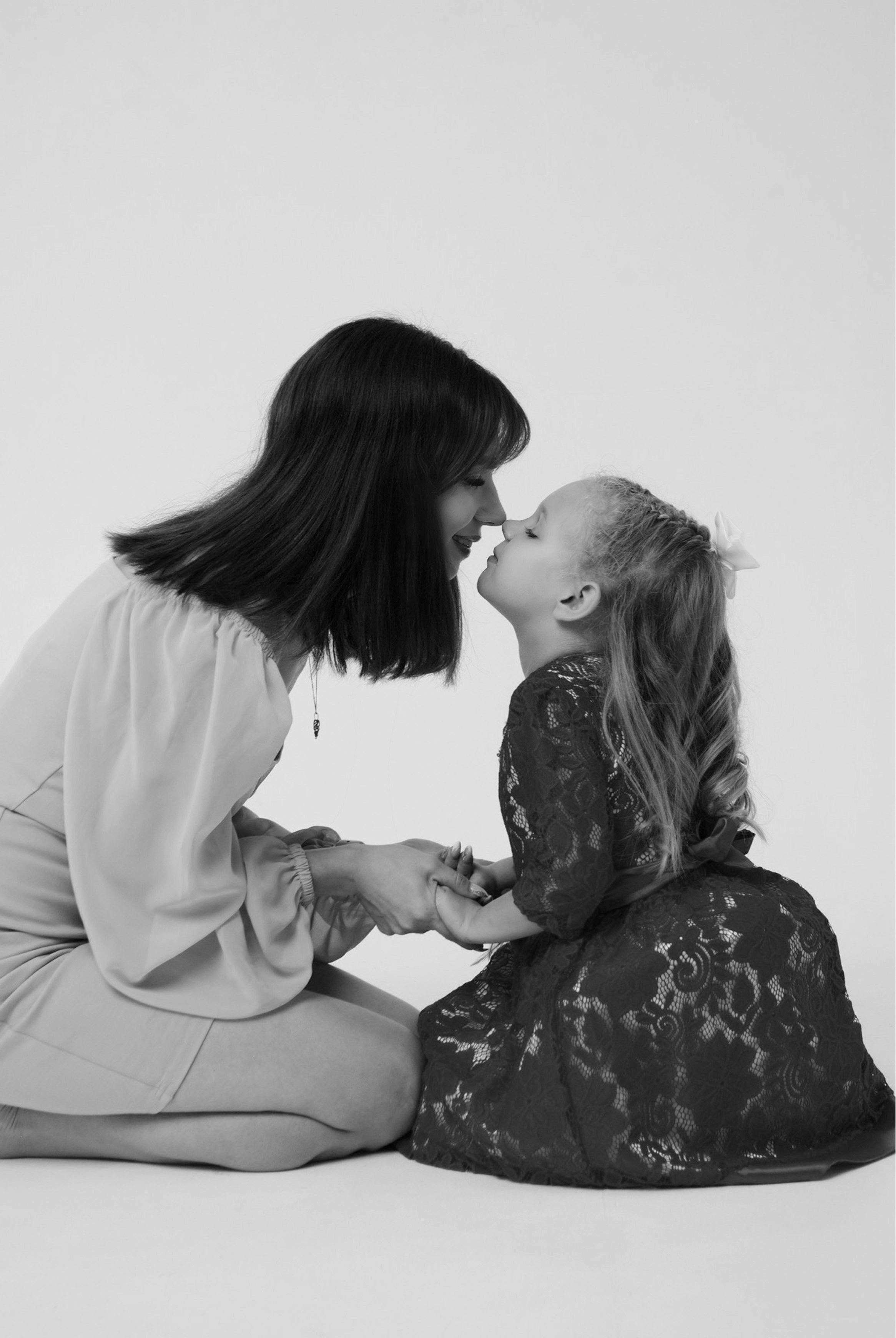 Анастасия и дочки. Фотограф Мария Мусаелян