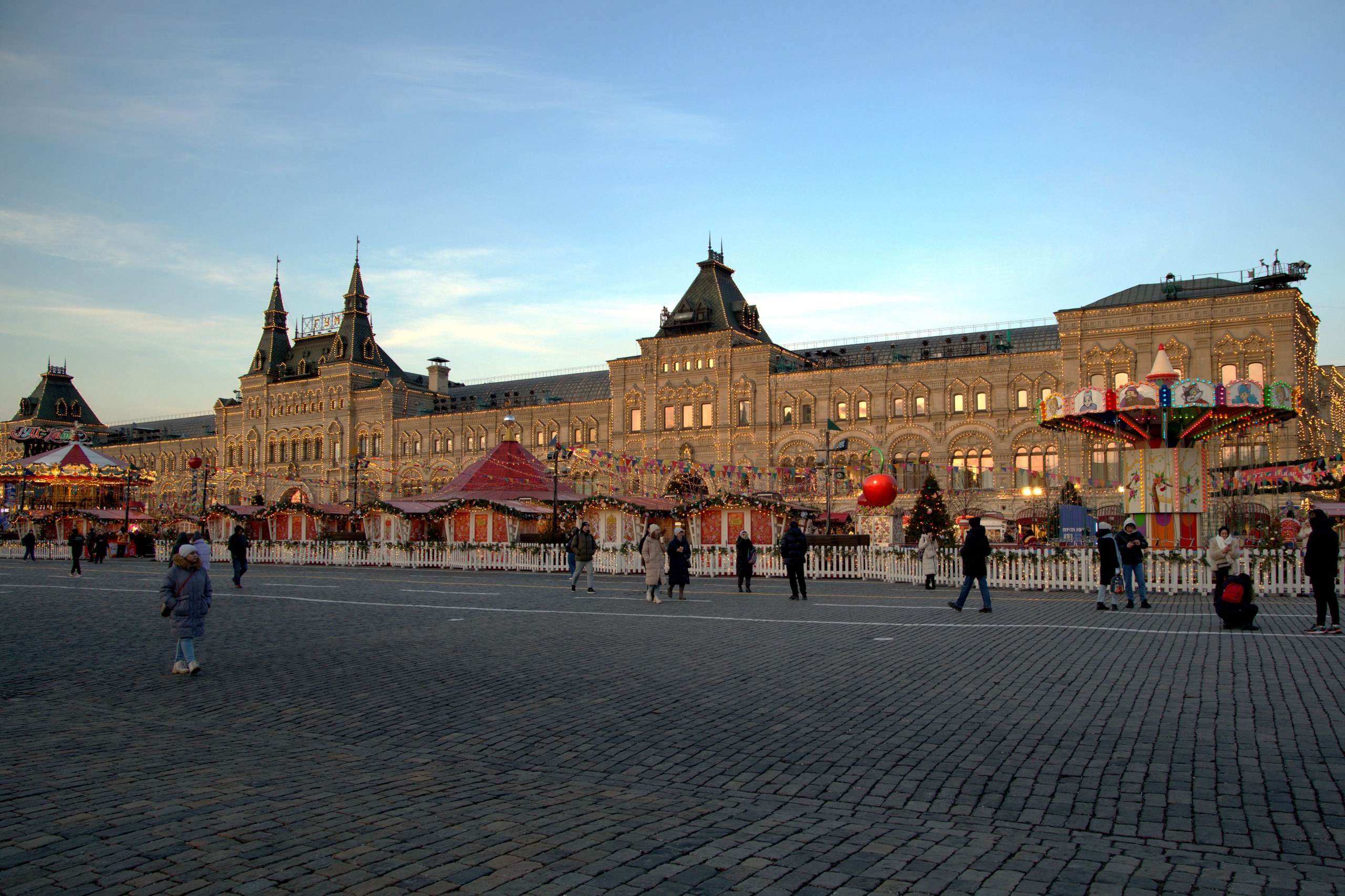 МОЙ ГОРОД. ФОТОГРАФ В МОСКВЕ СТАНИСЛАВ КОБЗЕВ