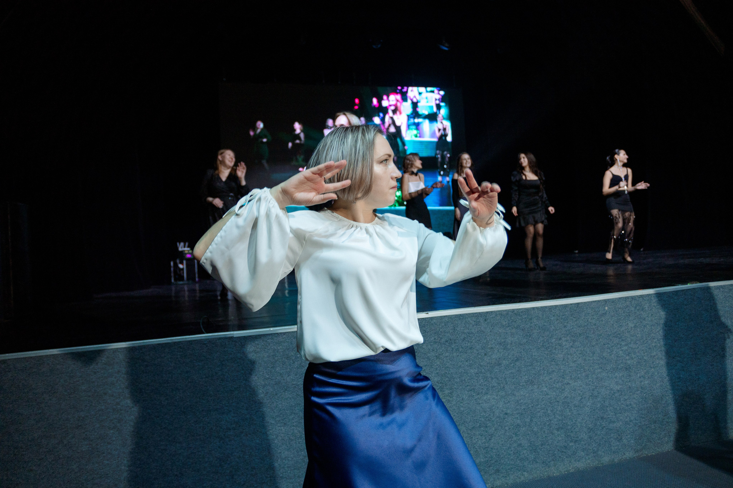 РЕПОРТАЖ: НОВЫЙ ГОД В ДК МЕТАЛЛУРГ. Профессиональный фотограф в Ижевске Леша Петров