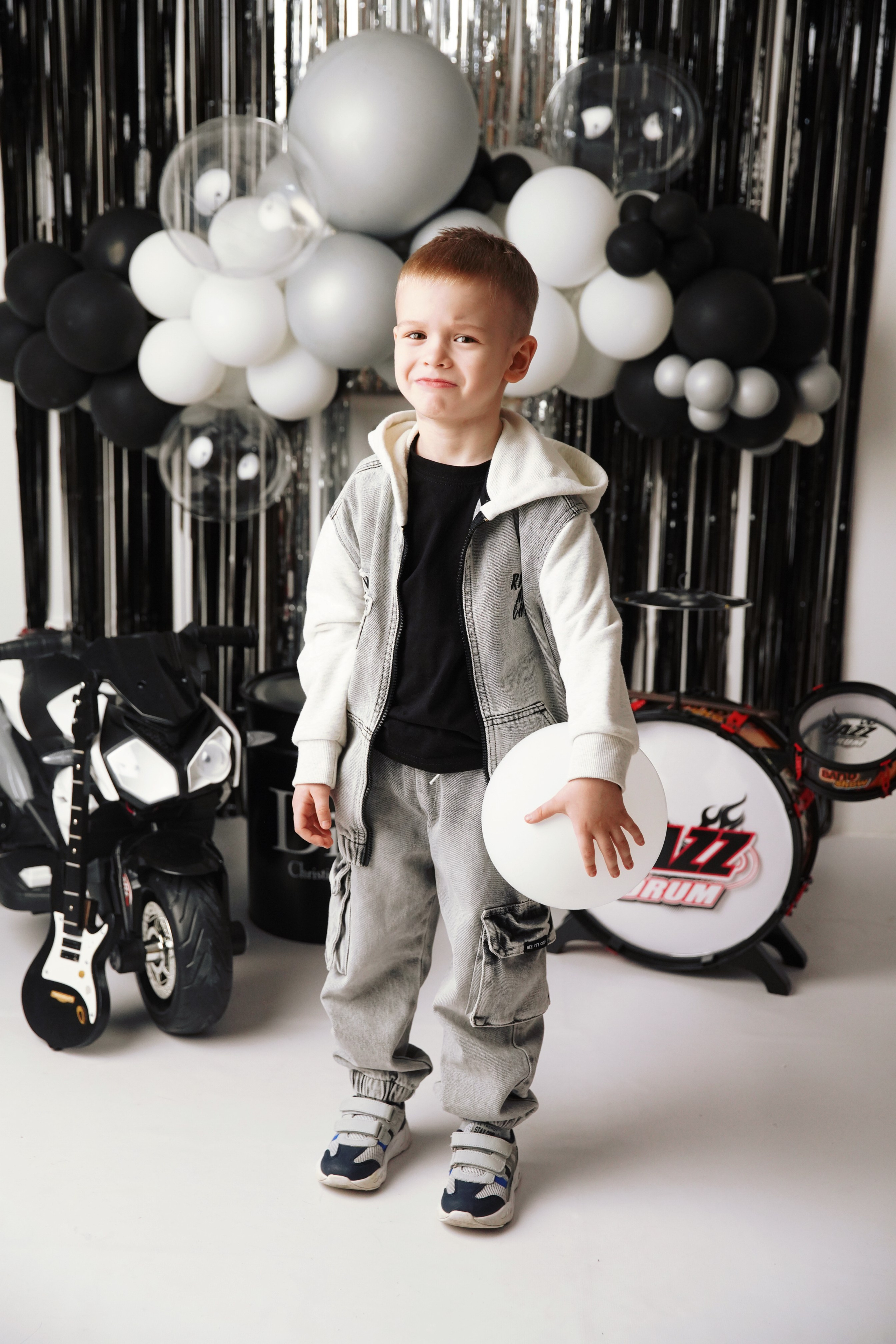 Байкер. Фотограф новорожденных. Семейный и детский фотограф в городе Сургуте