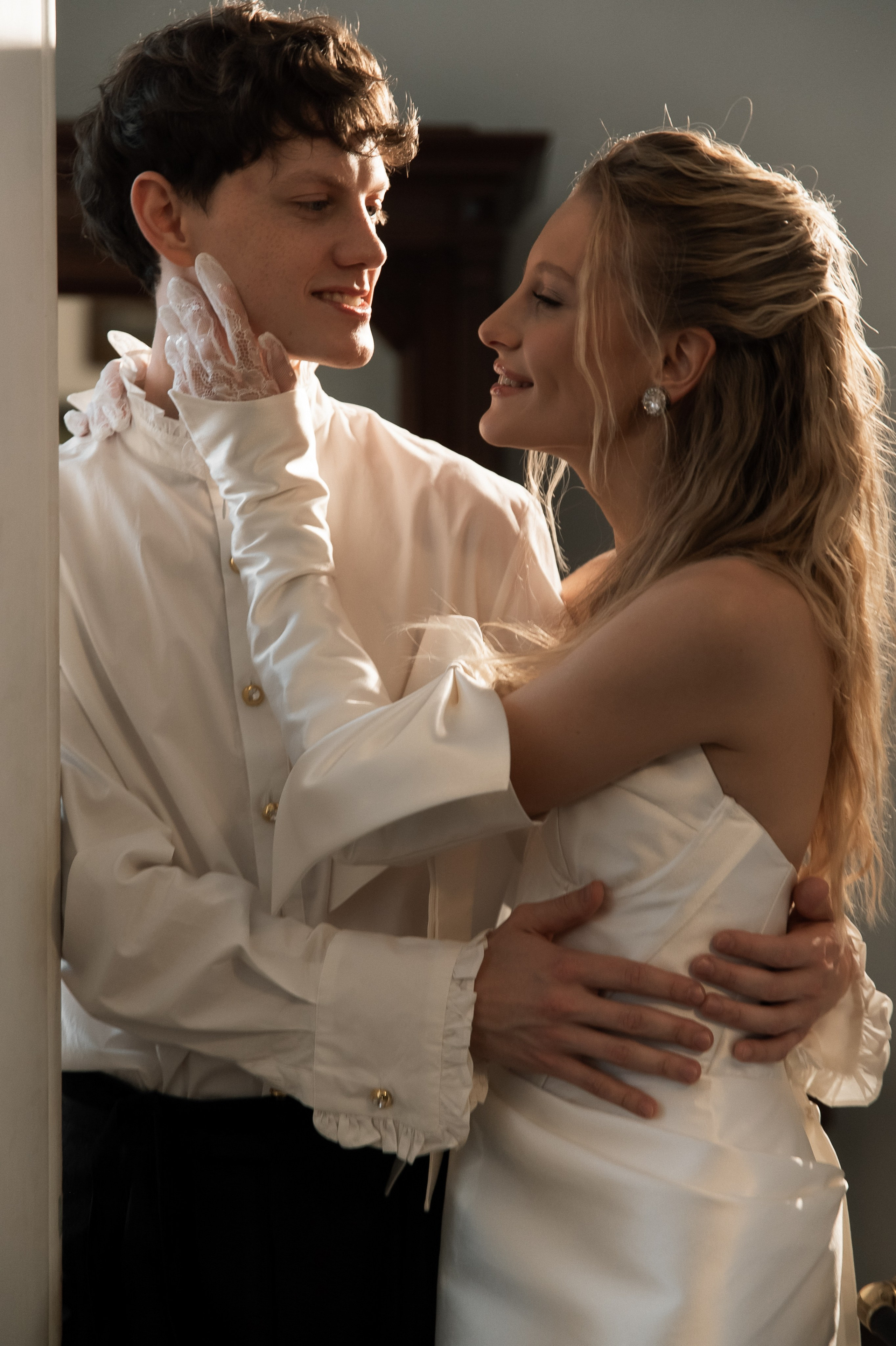 Свадебная съемка в исторической квартире на Чистых прудах. Ярослава Ерина — свадебный фотограф в Москве