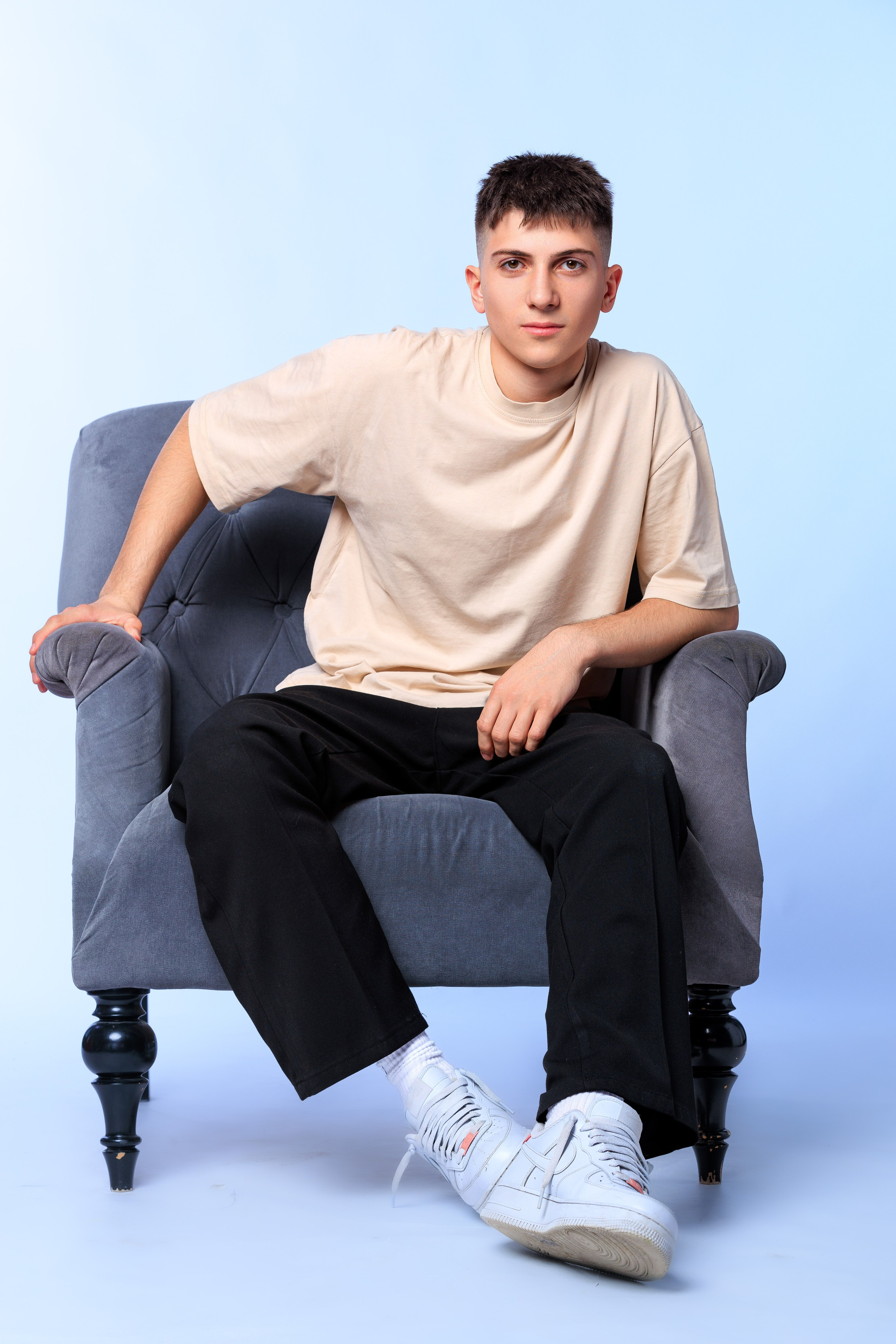 Смотреть фотки в фотостудии. Выпускные альбомы Геленджик, Новороссийск, Краснодар, Туапсе