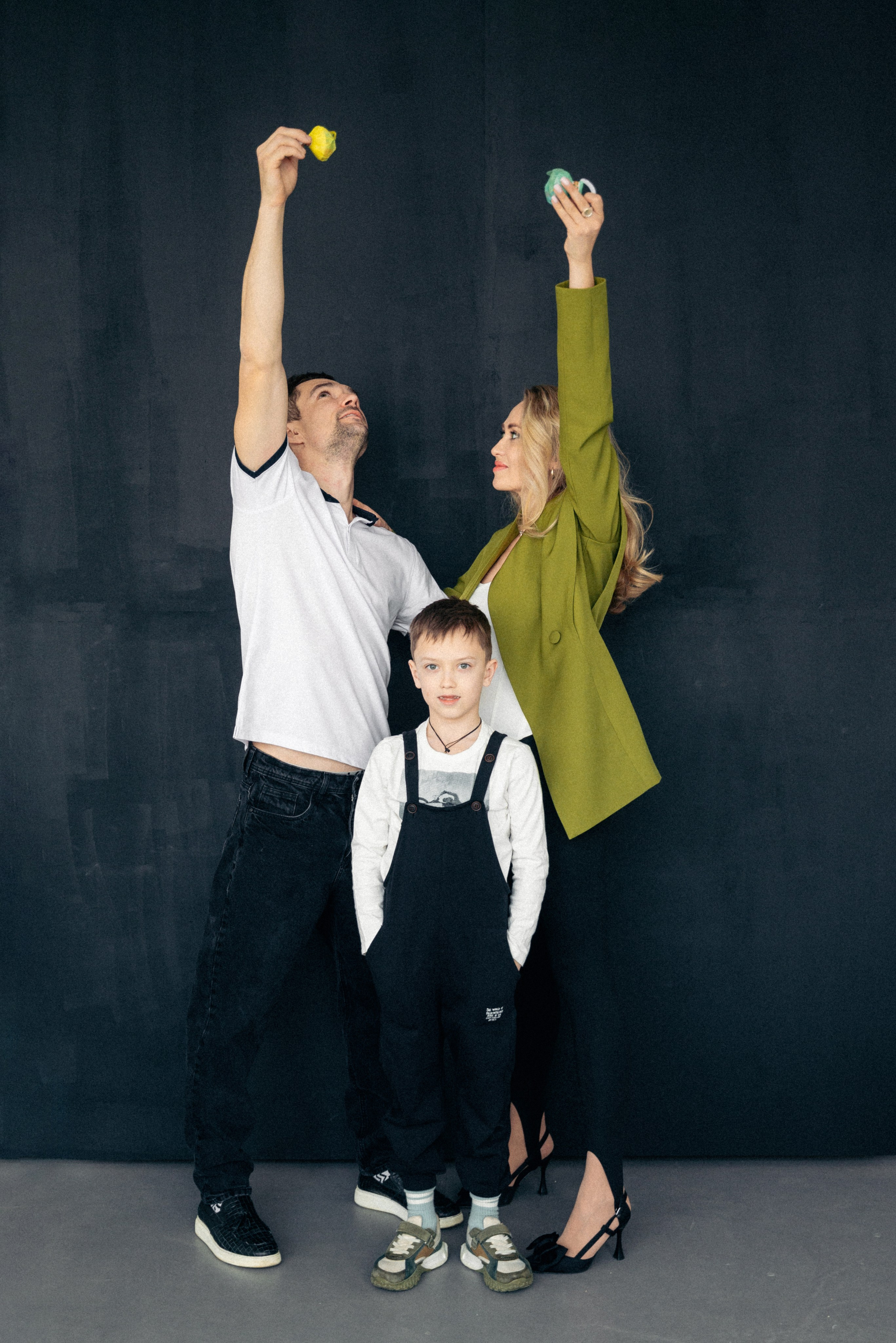 Яна, Антон и Роберт. Свадебный и портретный фотограф в Минске Наташа Каракулова