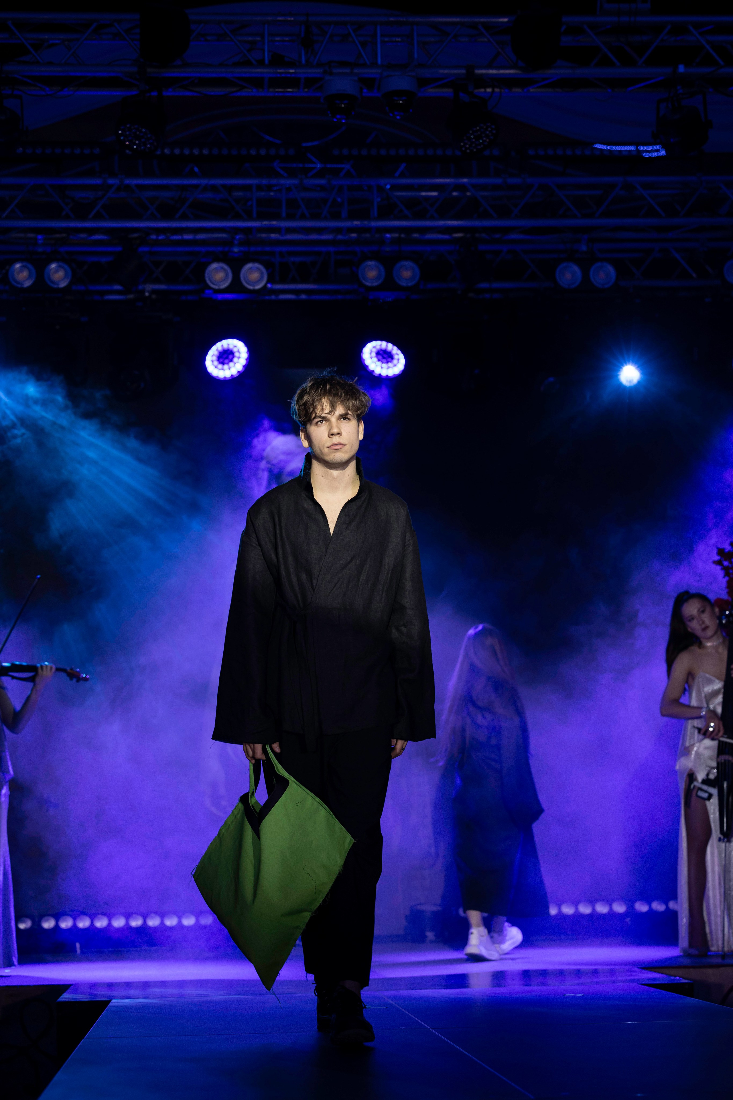 Модный показ «ИСКУШЕНИЕ» Казино Шамбала. Фотограф Olya Posnimay