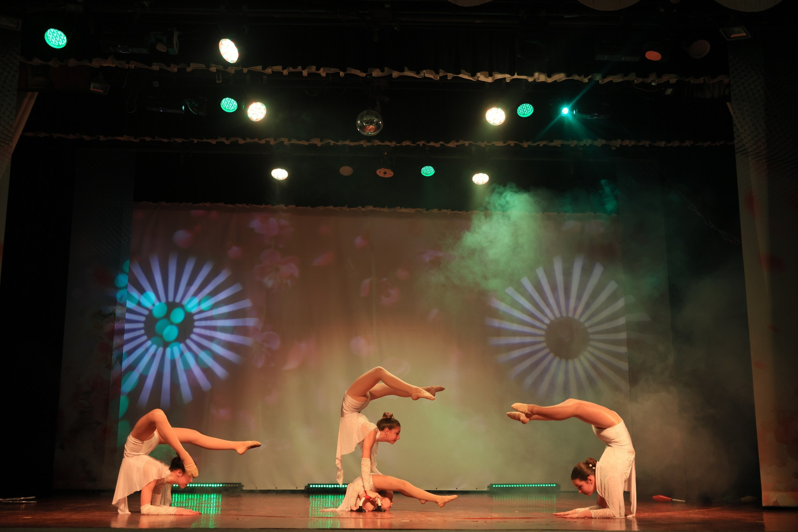 Концерт к 8 Марта в ДК «Металлург» г. Тула. Фотограф в Туле Крупский АнДРей. Фотостудия «КАДР71» в Туле