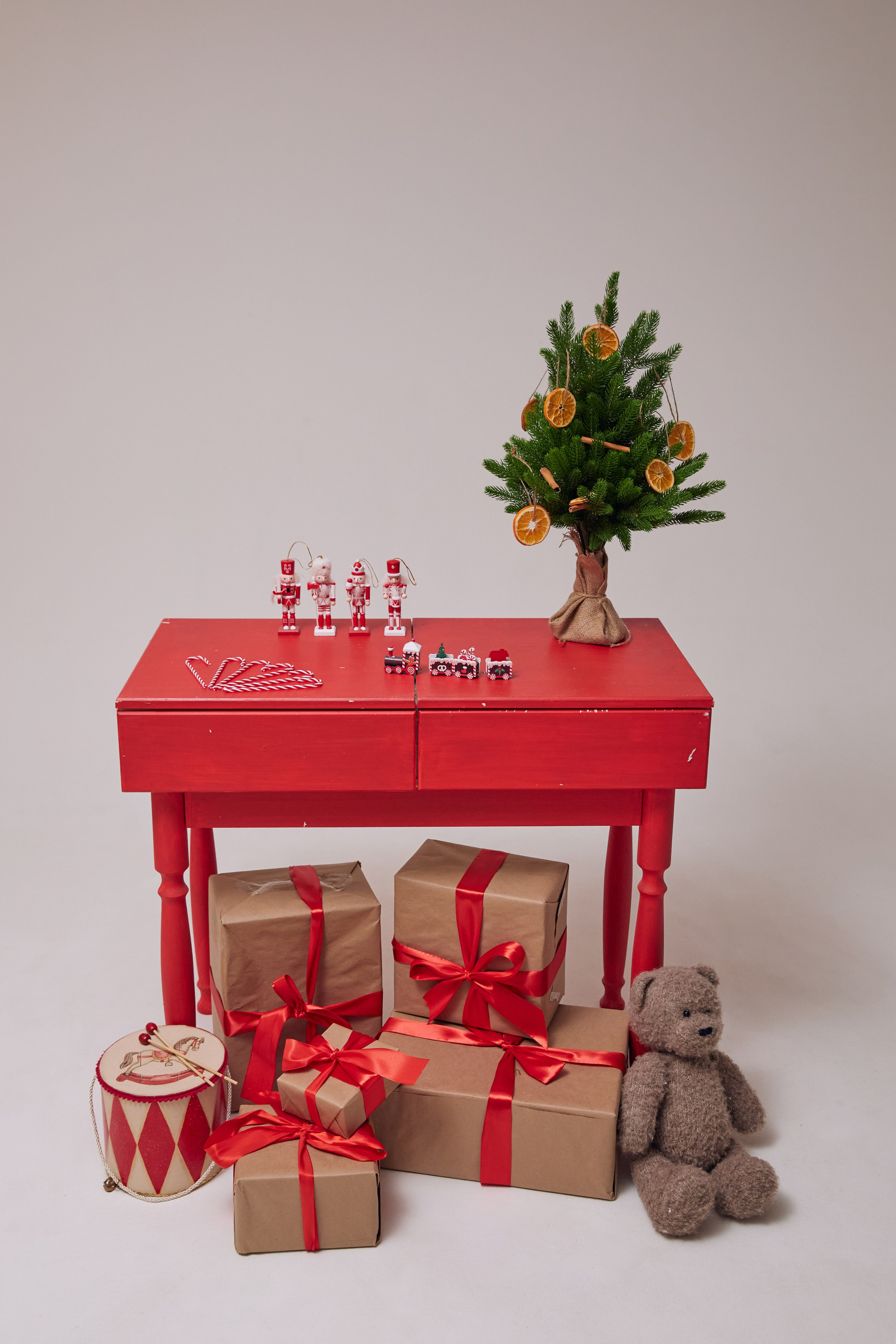 Новогодние локации (до 12 января 2026). Content Studio фотостудия