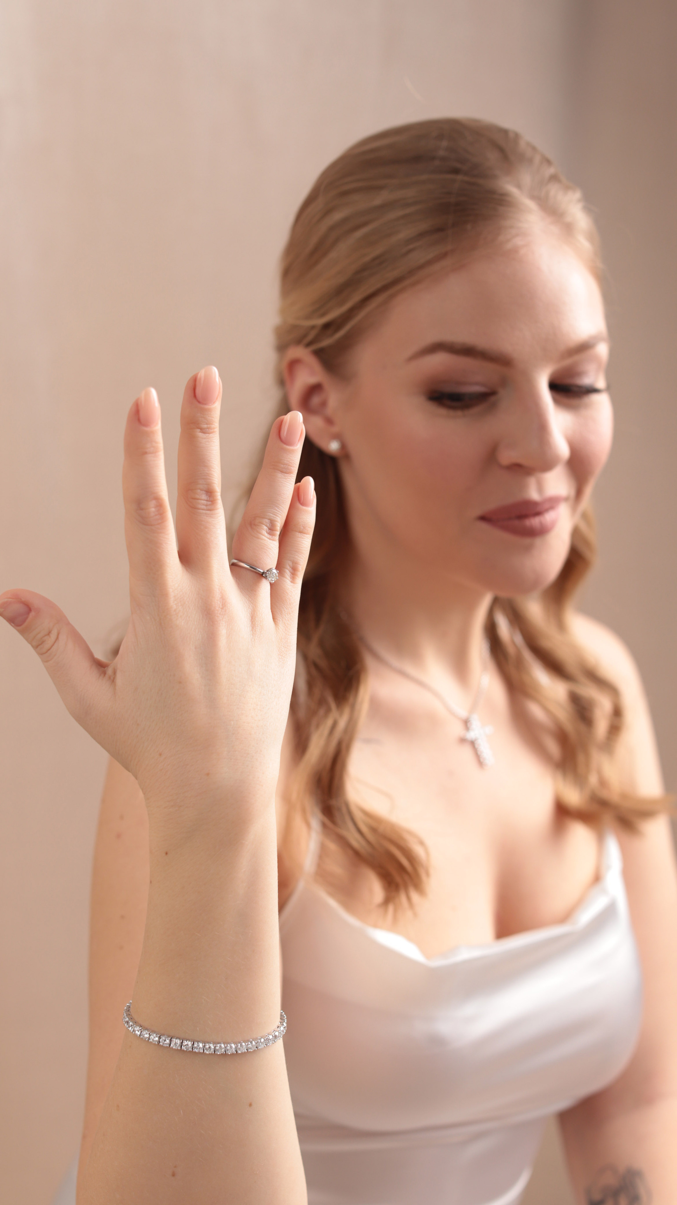 Съемка ювелирных изделий. Фотограф Москва и МО: бизнес и женские портреты, кнотент для соцсетей