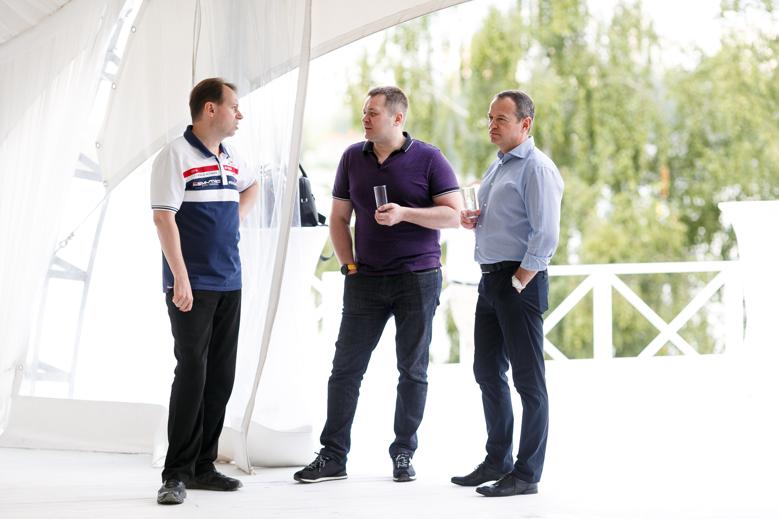 Выездной коучинг на берегу Строгинской поймы. Репортажный фотограф Борис Геер