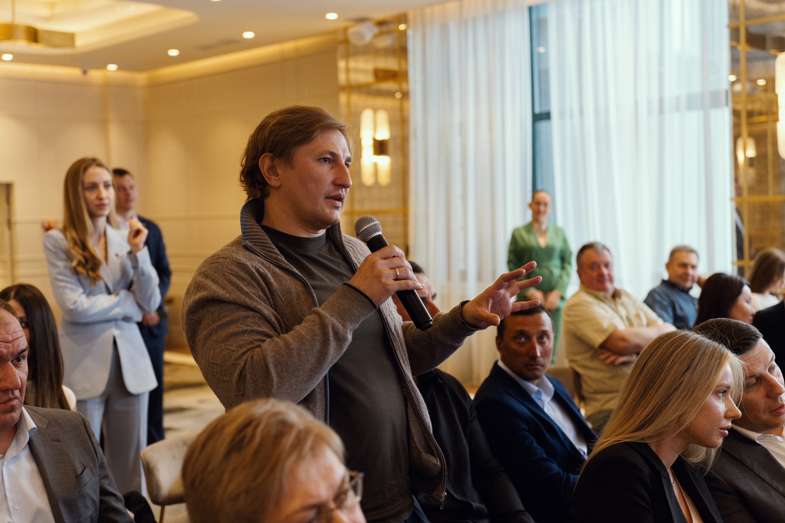 Бизнес-завтрак. ФОТОГРАФ ИВАН СЕЛИВАНОВ