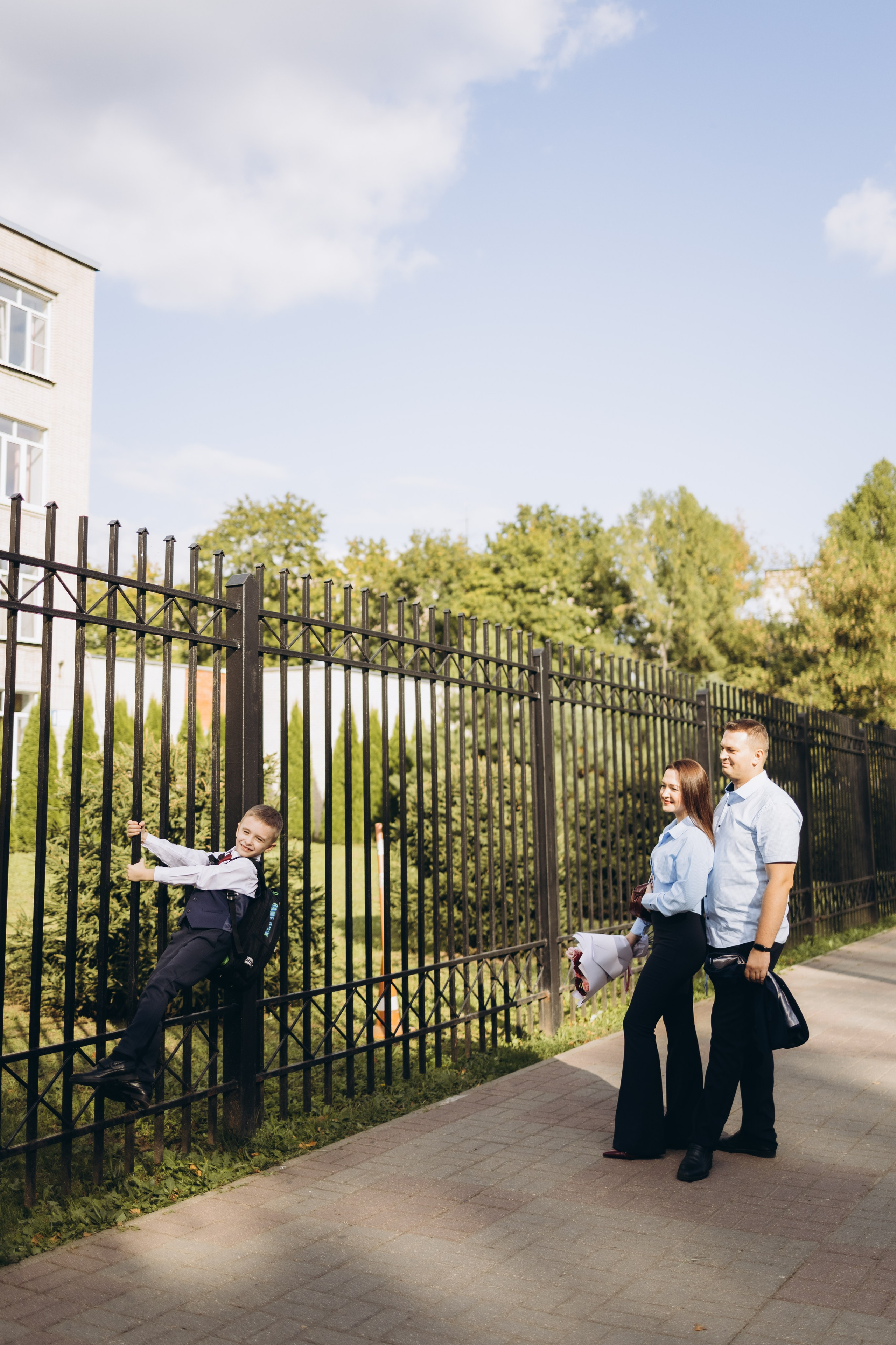 Первая школьная фотография Димули (1.09.2025 г.) г. Обнинск (Калужская обл.). Надежда Стар семейный и церковный фотограф в Жукове и Калужской области