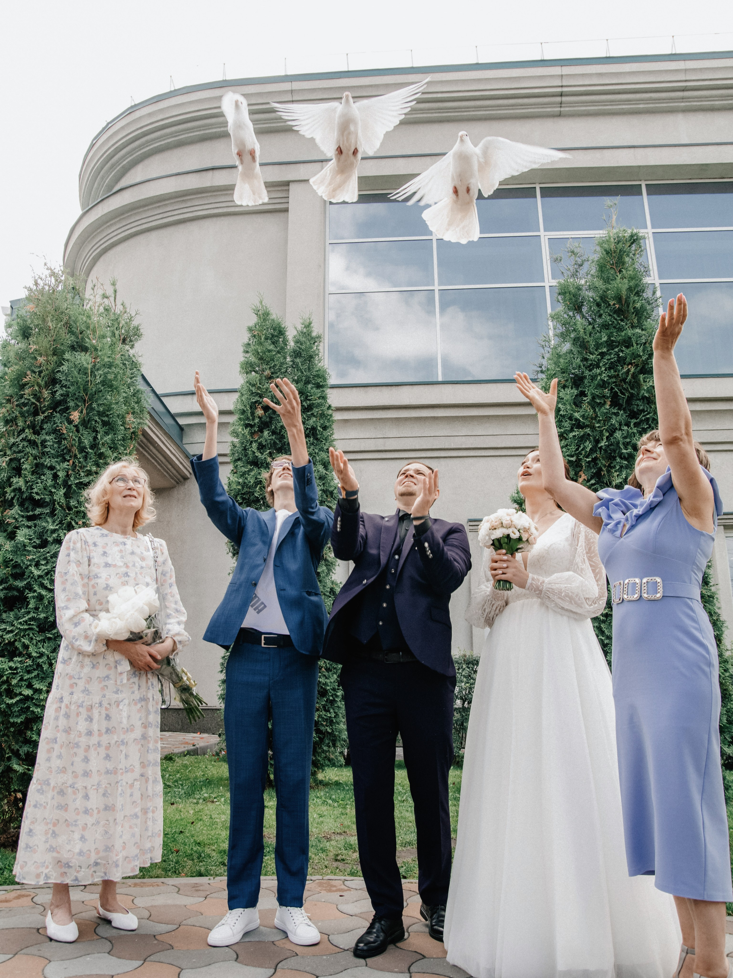 Свадебный фотограф в ДК Горького, Новосибирск | Яна Иванова. Семейный и свадебный фотограф в Новосибирске Иванова Яна