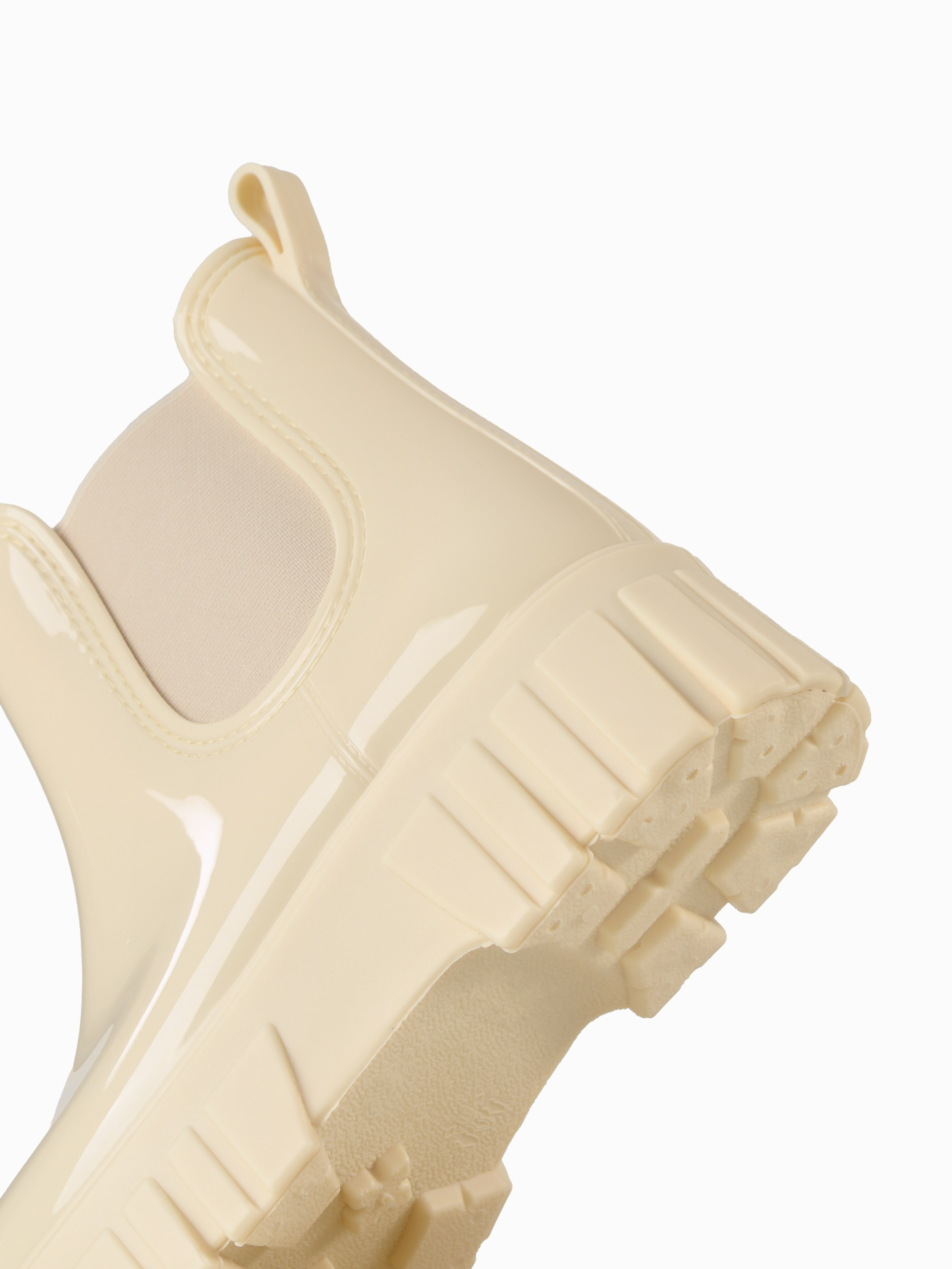 Обувь. Предметный фотограф, инфографика и видео в Санкт-Петербурге