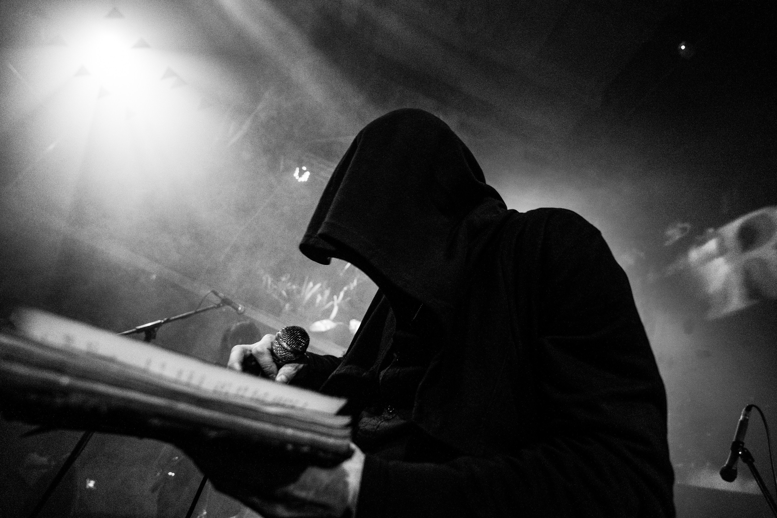 Inside the Rain|Ласточка. Концертный и репортажный фотограф в Санкт-Петербурге Слава Пахомов