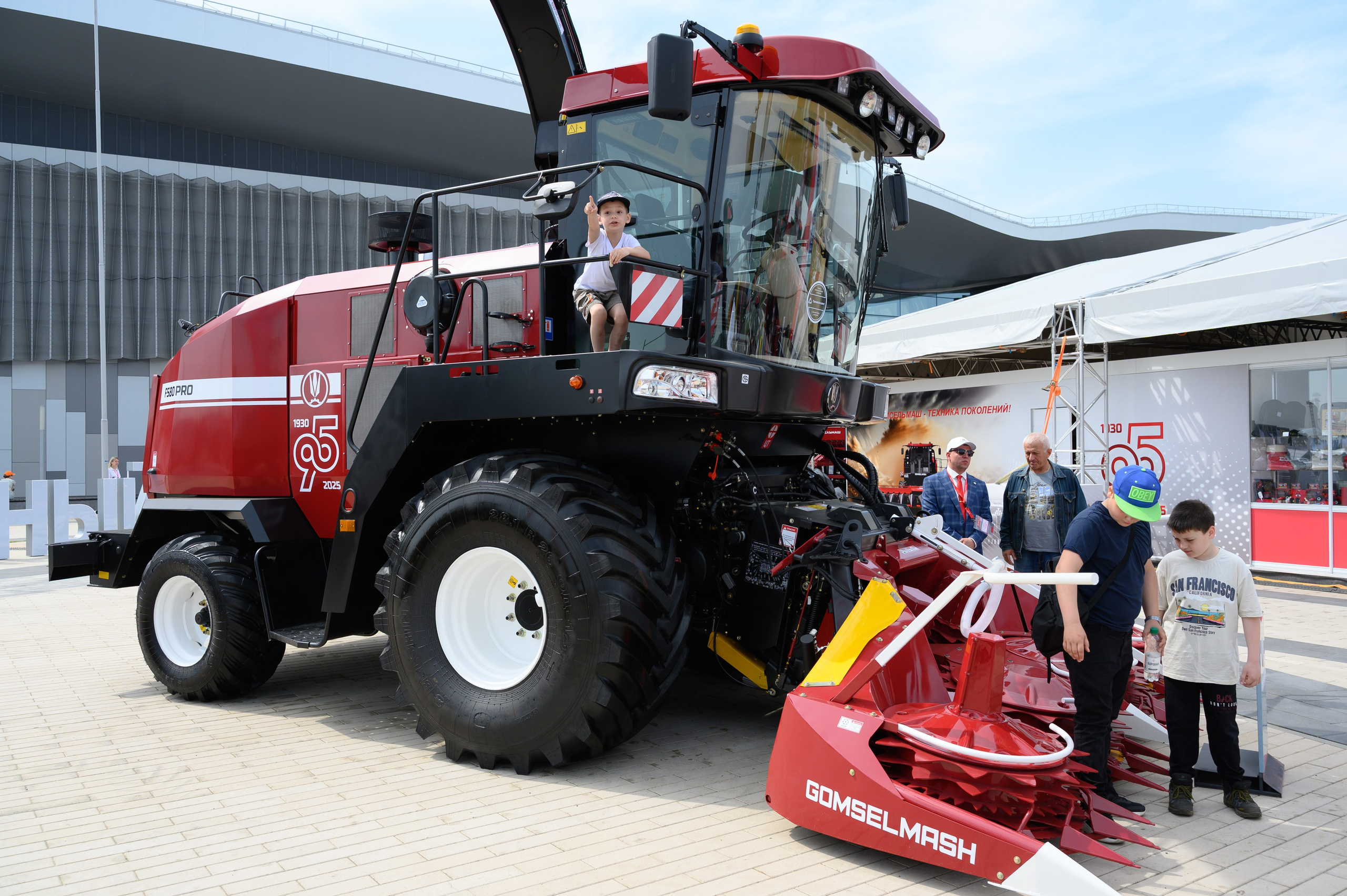 Агровыставка. Фотоуслуги, услуги фотографа, фотографирование важных событий