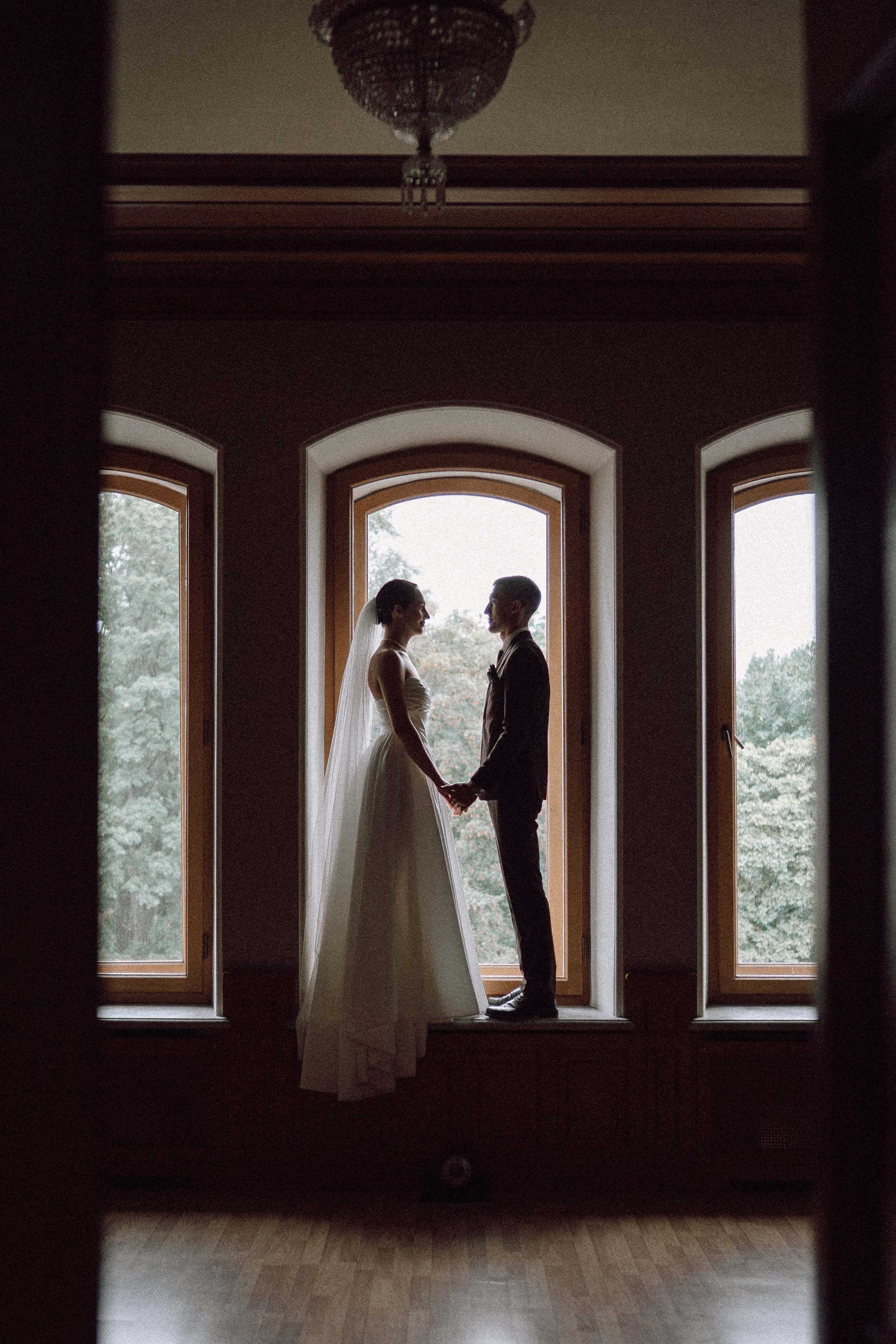 СВАДЕБНАЯ ПРОГУЛКА В САНТК-ПЕТЕРБУРГЕ (ИСАКИЕВСКИЙ СОБОР, ЗИМНЯЯ КАНАВКА, ЭРМИТАЖ И БОЛЬШАЯ МОРСКАЯ УЛИЦА). Профессиональный фотограф, Санкт-Петербург — Виктория Богомолова