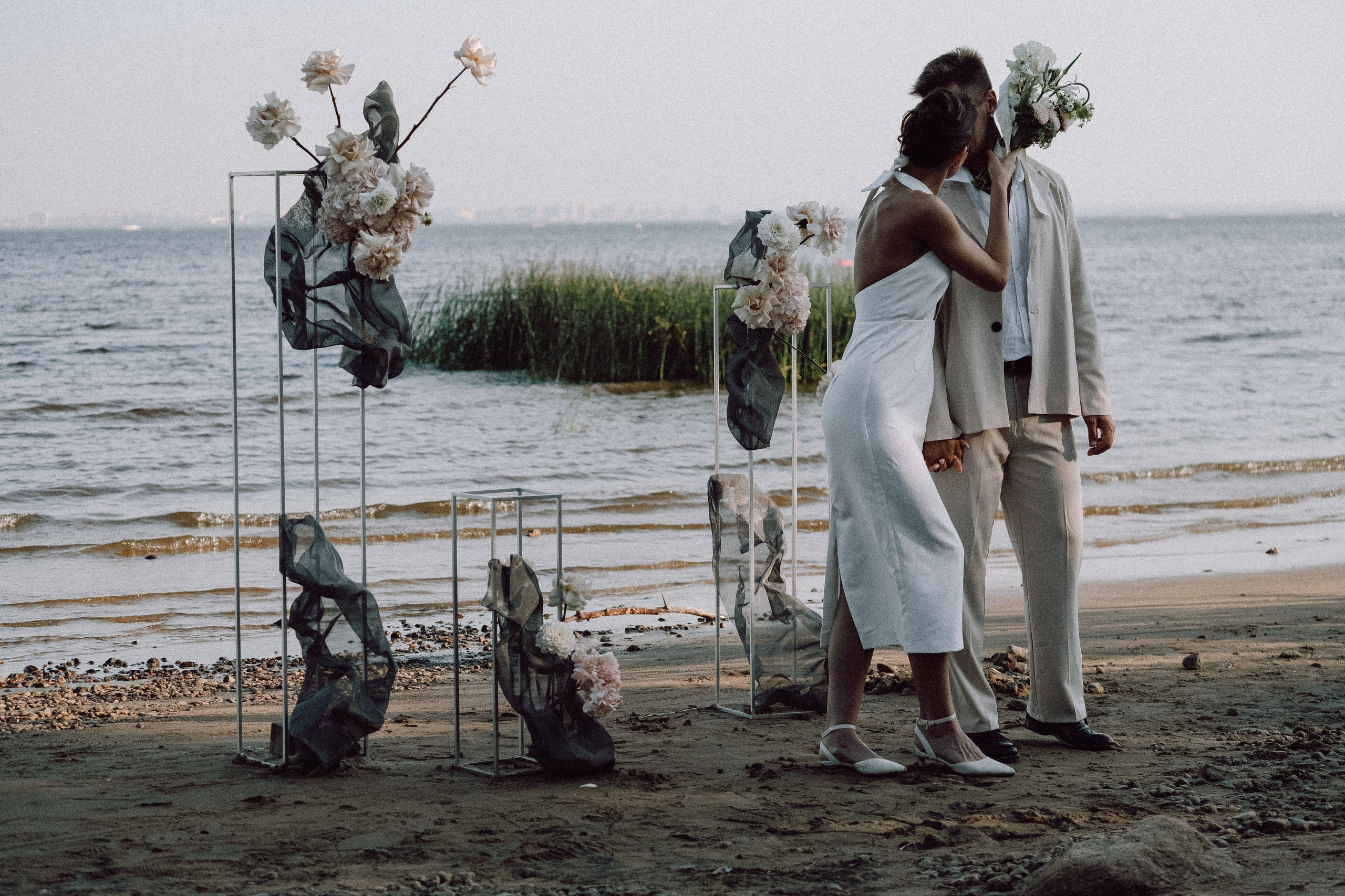 СВАДЕБНАЯ ФОТОСЕССИЯ ВЫЕЗДНОЙ ЦЕРЕМОНИИ (ФИНСКИЙ ЗАЛИВ). Профессиональный фотограф, Санкт-Петербург — Виктория Богомолова