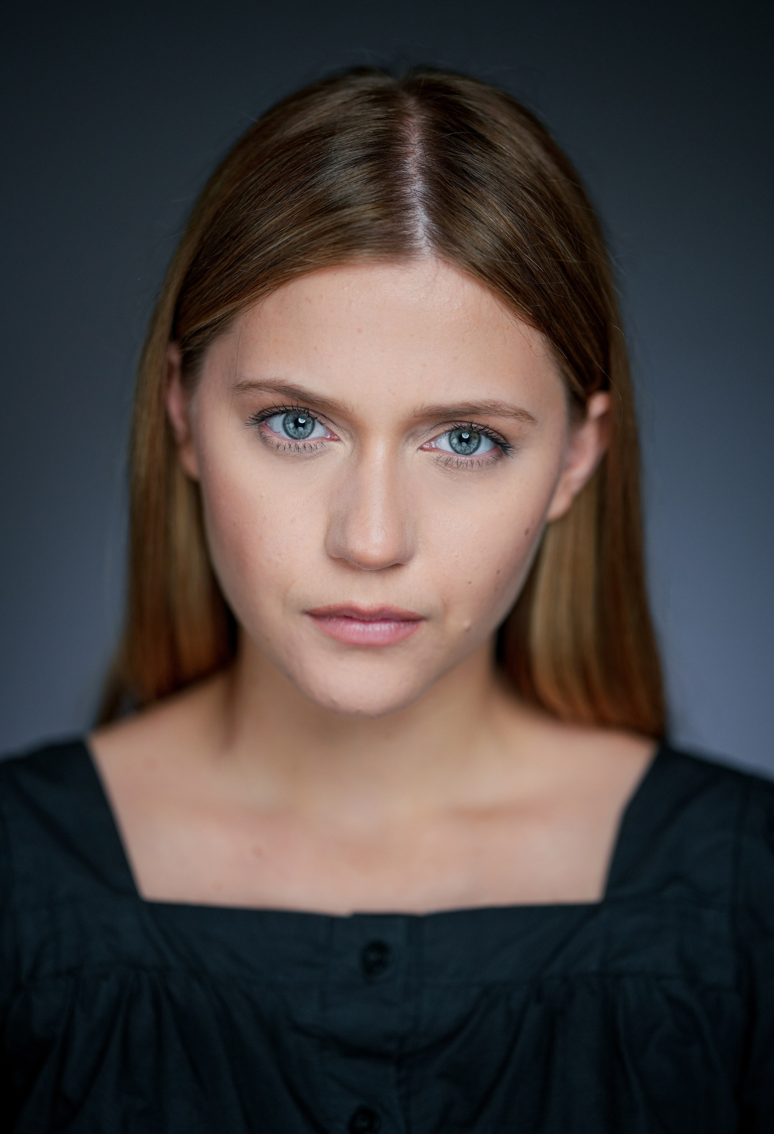 Актриса Женя Макеева. Портретная съемка в Москве, студийный фотограф Игорь Фомин