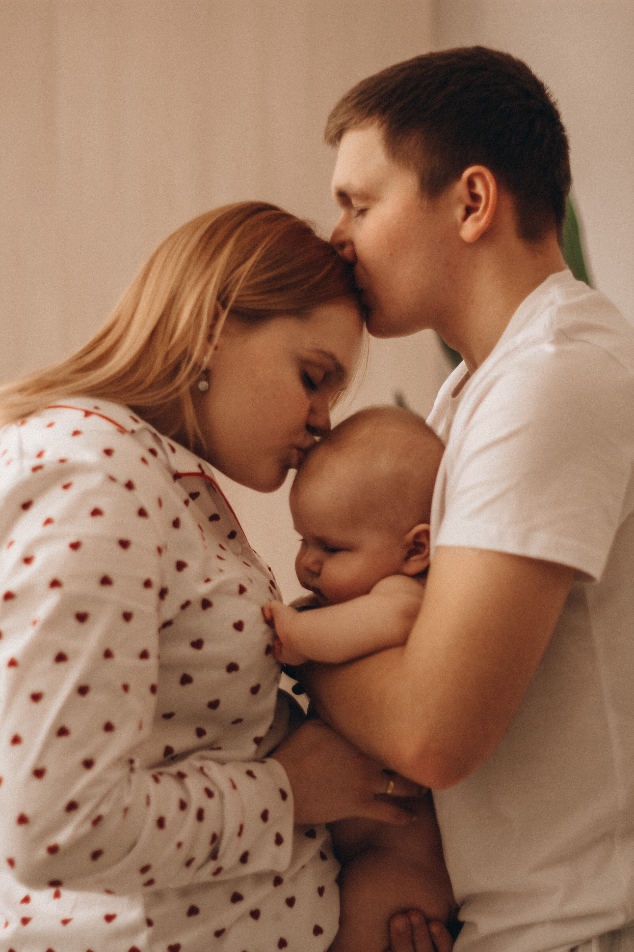 Варюша с мамой и папой. Семейный фотограф Полина Легачева