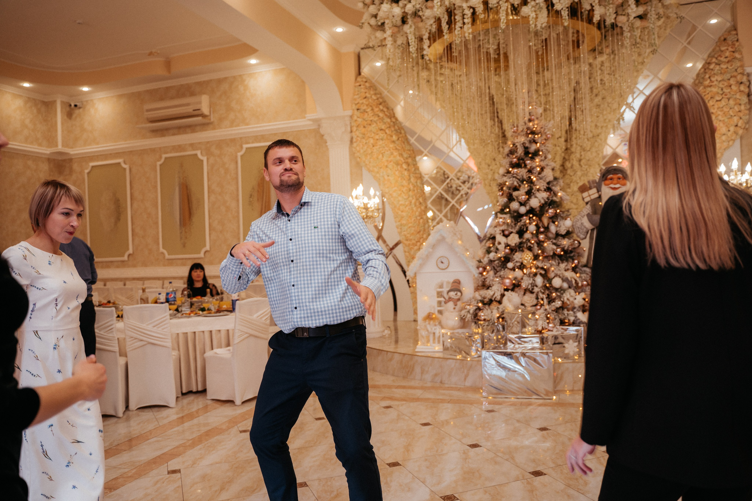 Новый год (РЭС). Свадебный фотограф в Симферополе