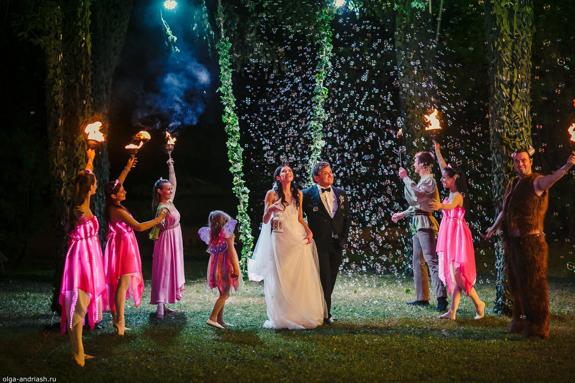 Вечерняя выездная регистрация. Семейный, портретный и свадебный фотограф в Санкт-Петербурге и Москве