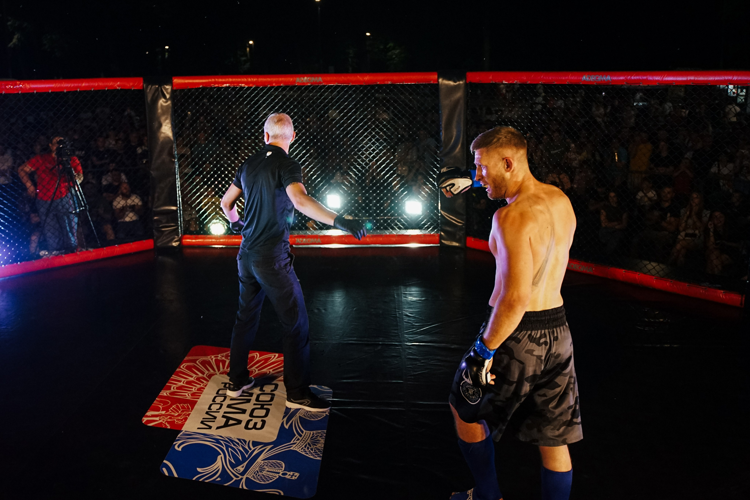 Вечер боев в ЦПКиО. Фотограф Надежда Погребняк | Рязань | Москва