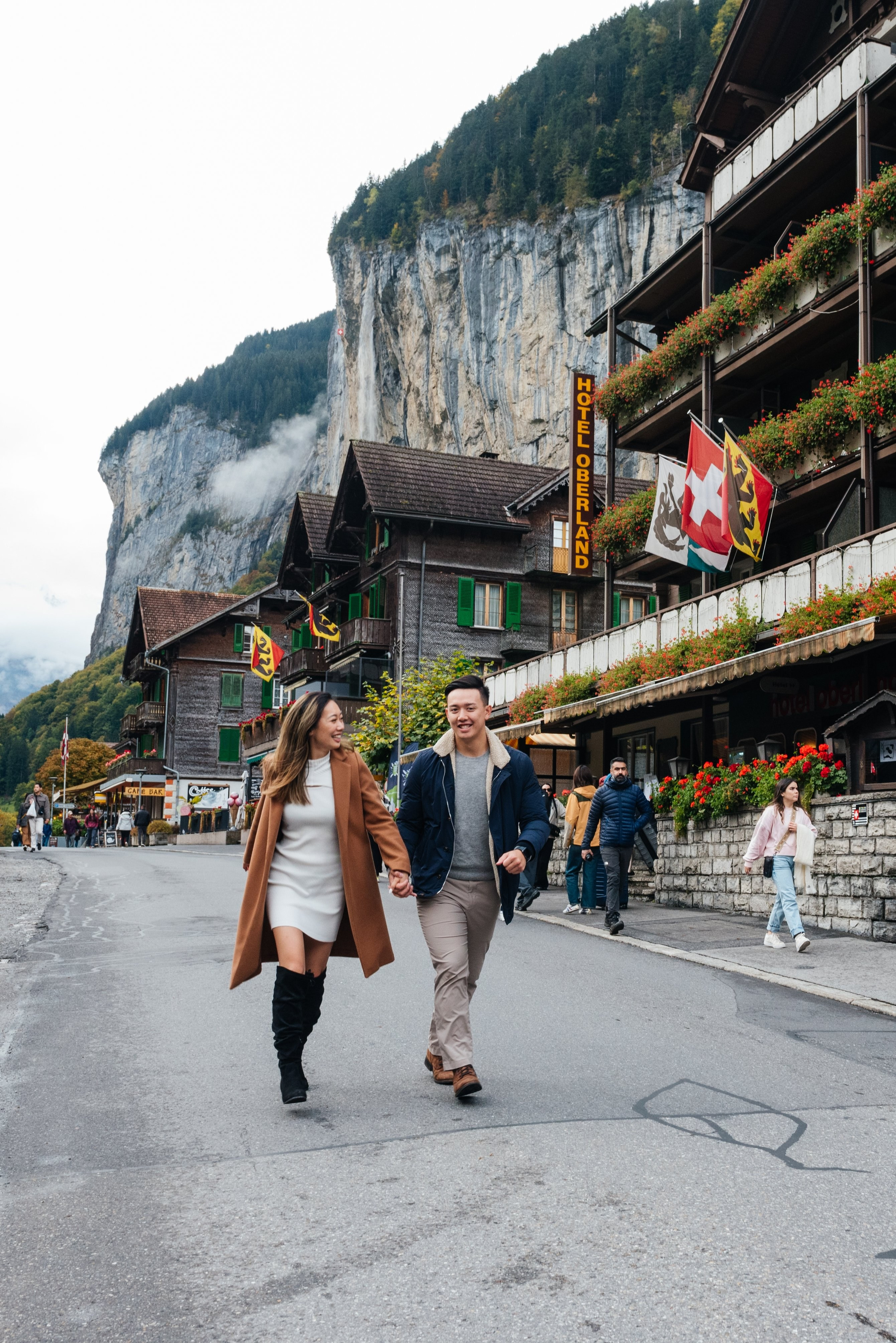 Tina & Wesley (Wengen, Lauterbrunnen). Photographer in Interlaken area
