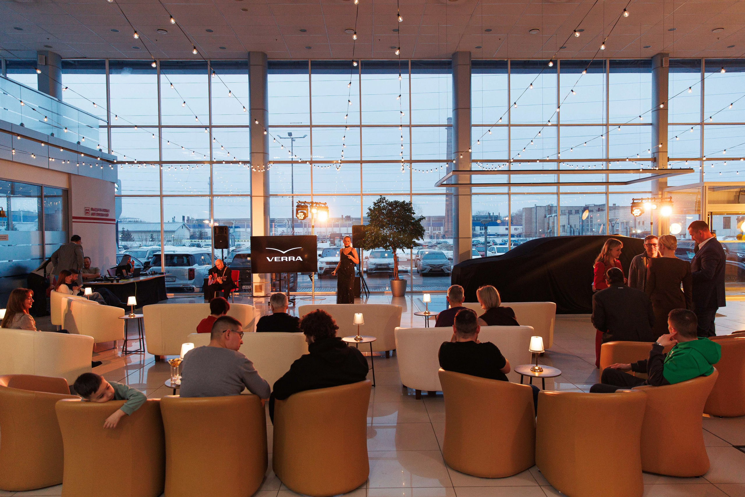 Презентация новой Toyota RAV4. Репортажный и свадебный фотограф в Уфе Павел Кожевников