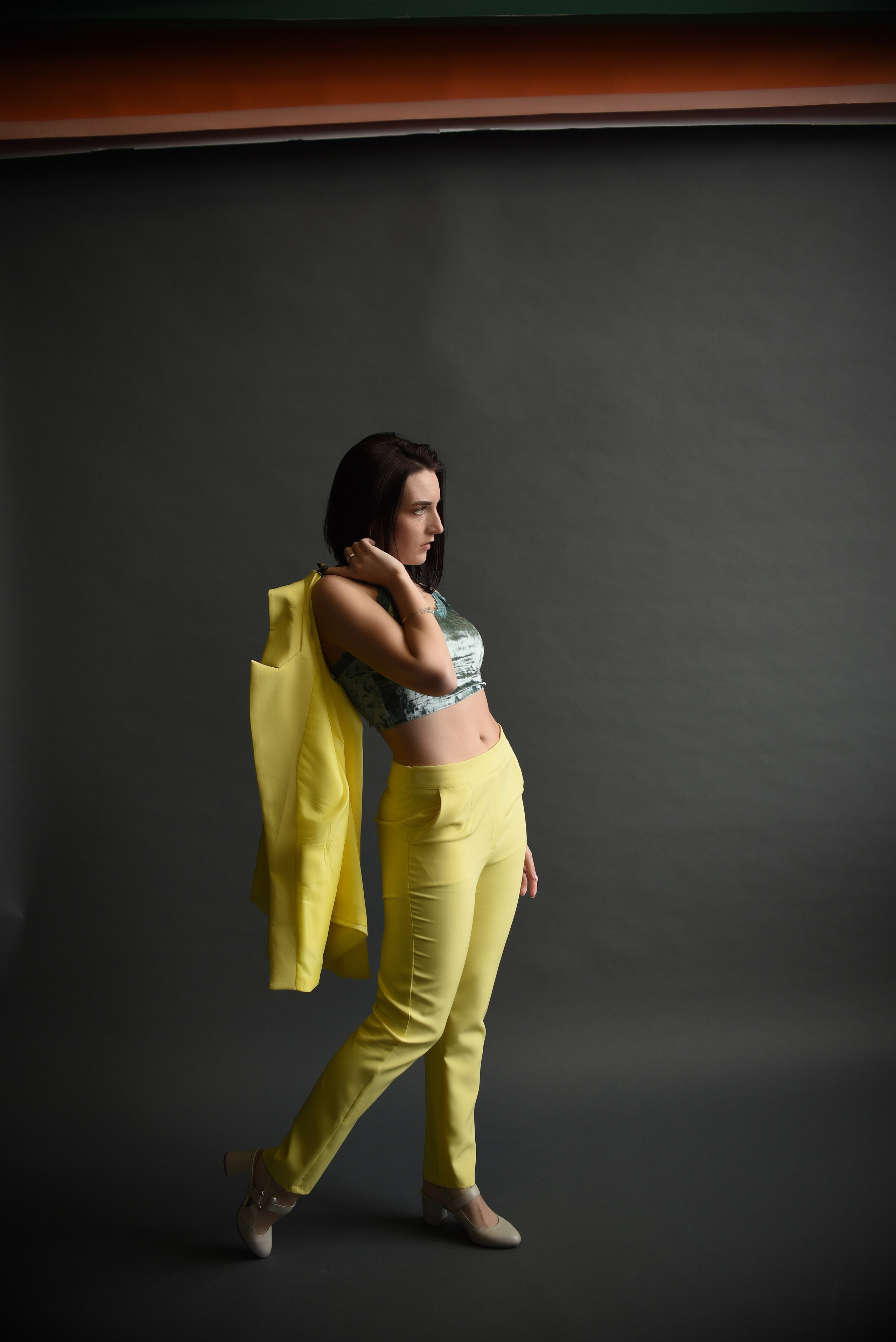 Индивидуальная студийная. Свадебный, семейный, детский, контент фотограф в Омске Максим Ильин