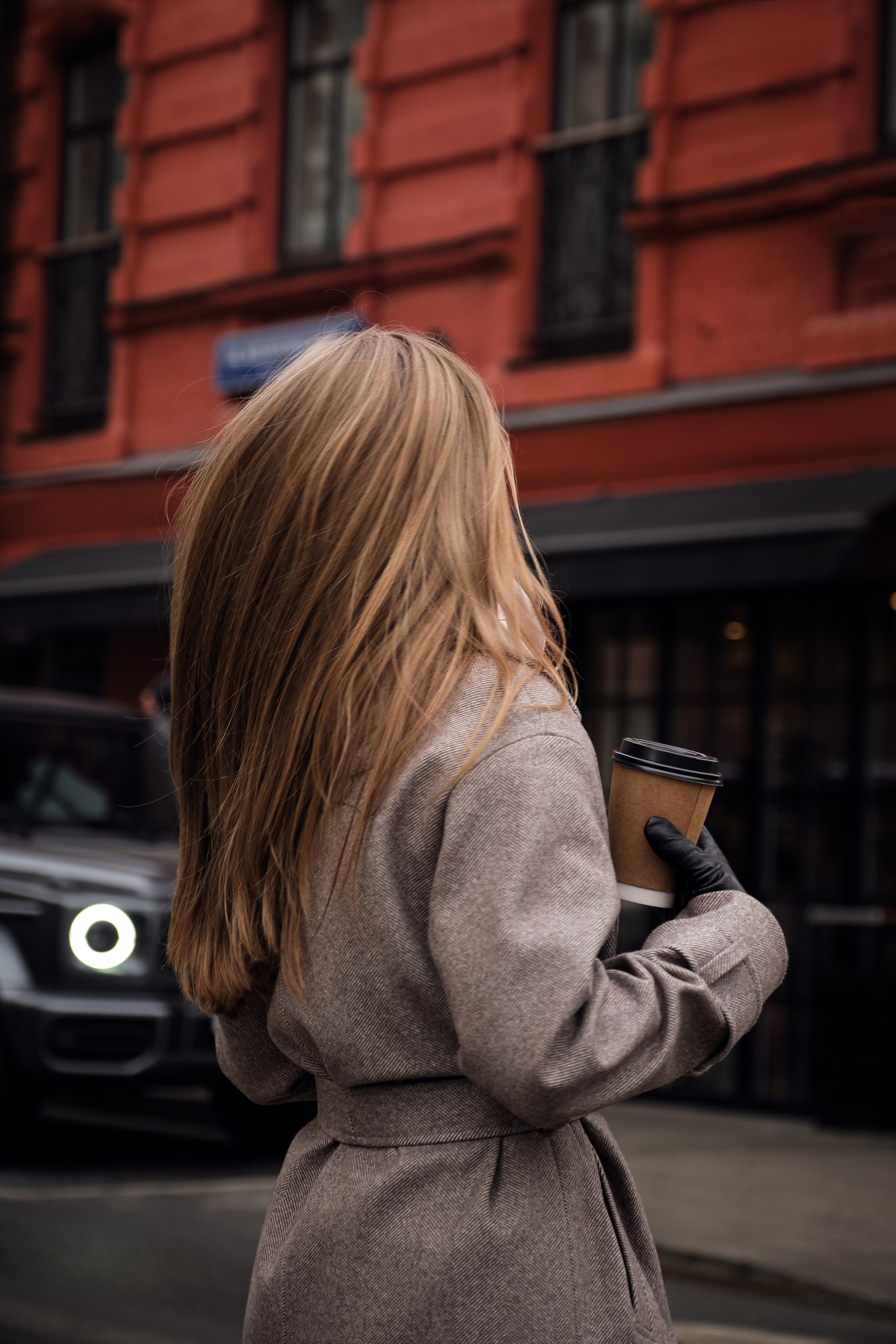 Анна, прогулка по Патриаршим прудам