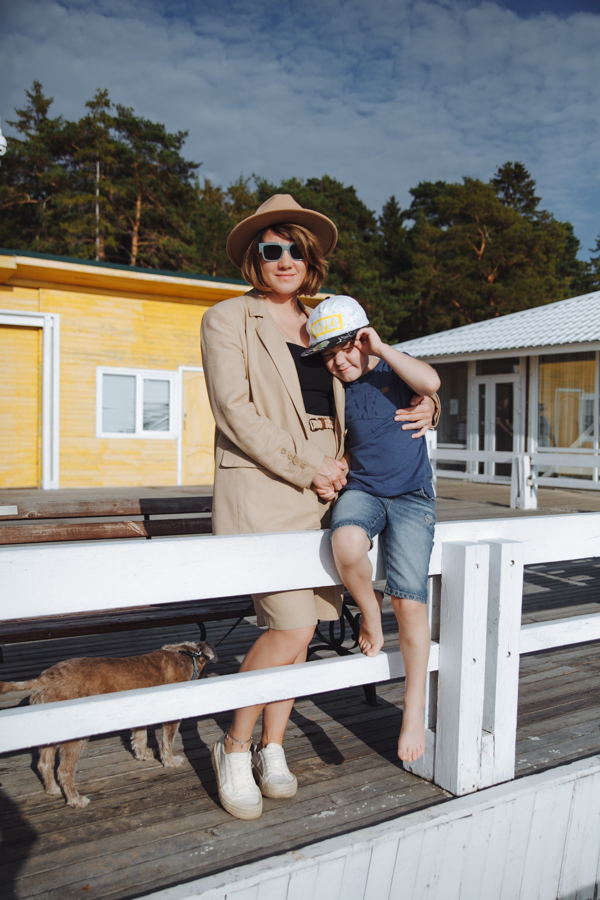 Семейная прогулка с собакой. Семейный фотограф, свадебный фотограф, женский портрет в Санкт-Петербу