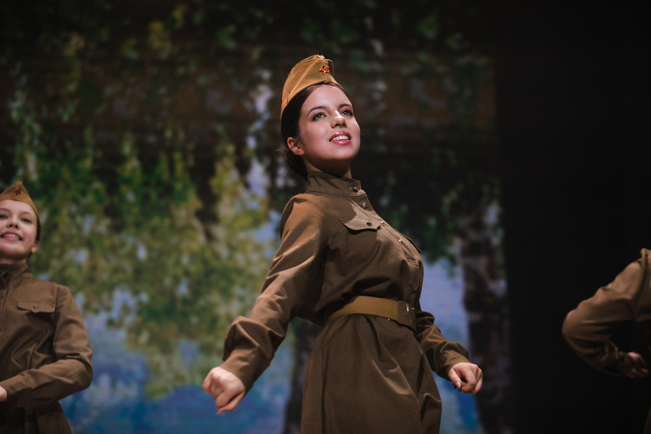 Отчетный концерт центра национальных культур 2025. Роман Урумбаев фотограф Нижневартовск