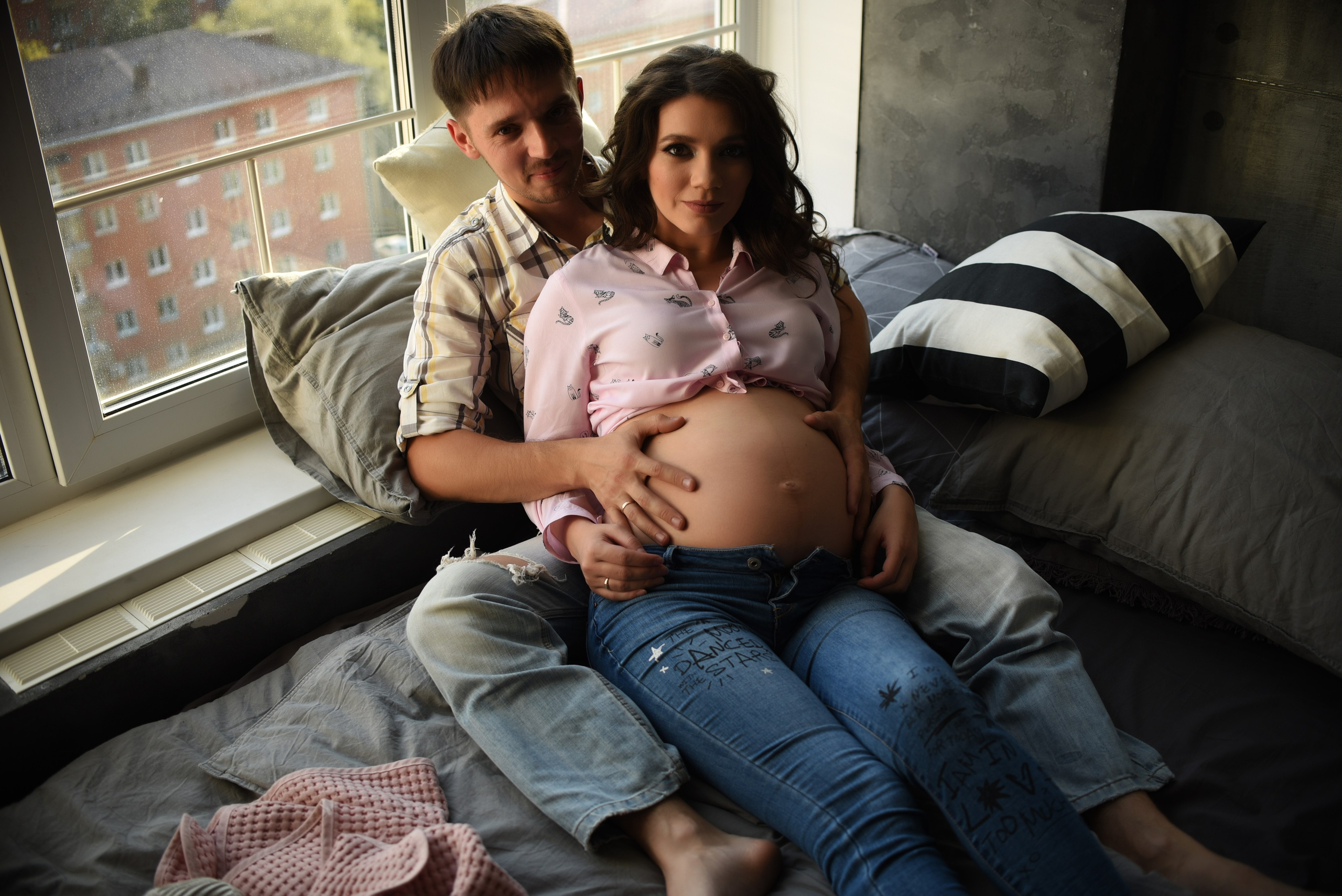 Фотосессия беременности студийная съемка. Свадебный, семейный, детский, контент фотограф в Омске Максим Ильин