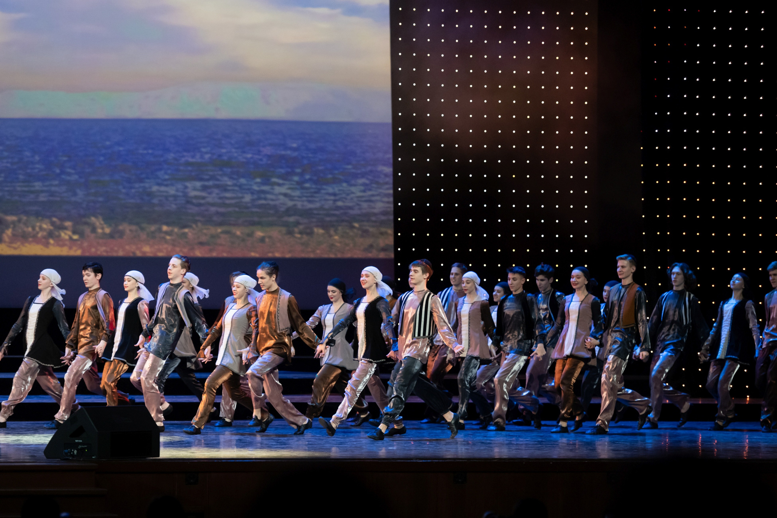 2 февраля, концерт Таланты России, Кремлевский Дворец. Золотое яблочко