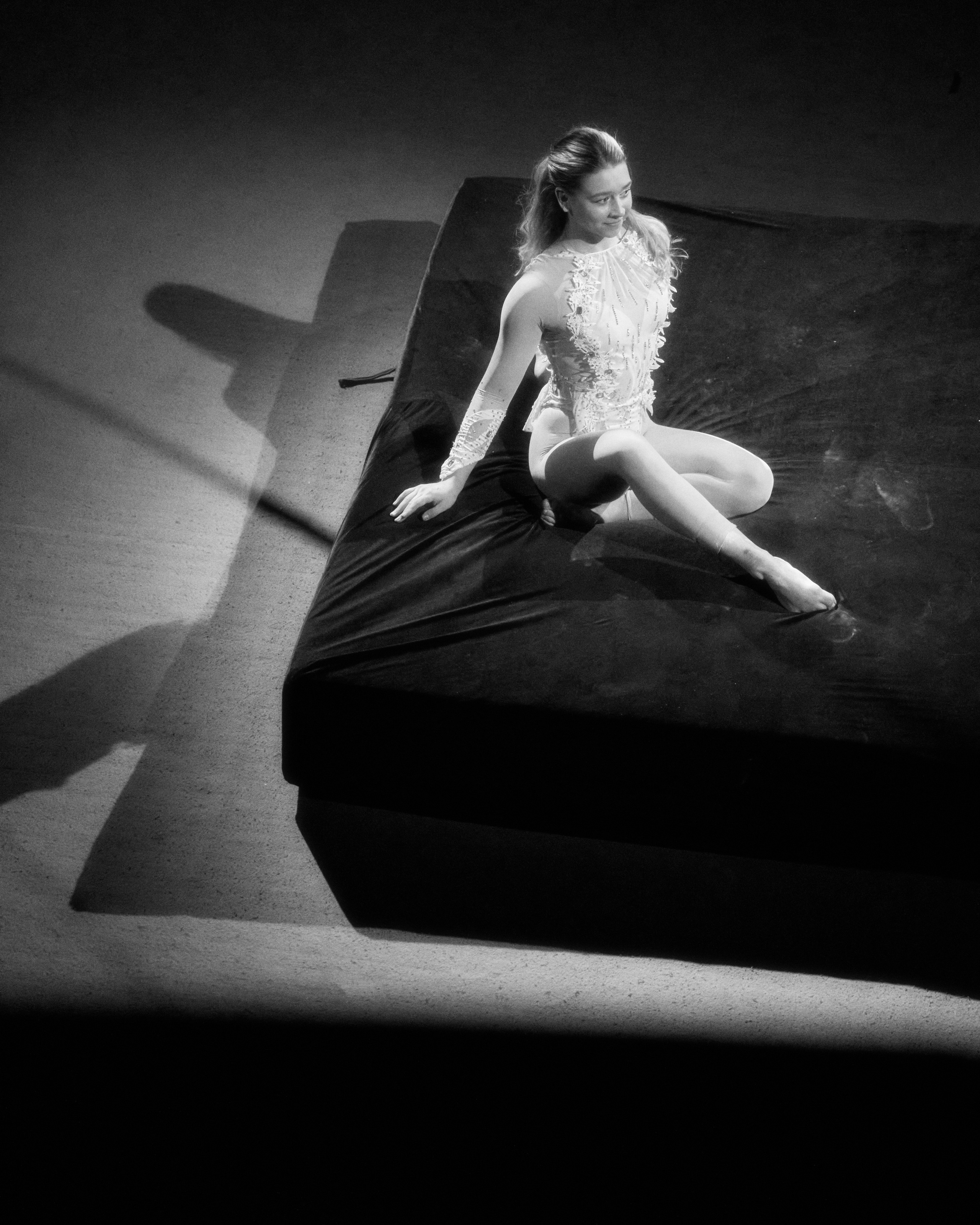 CIRCUS SCHOOL. ANNA — PHOTOGRAPHER