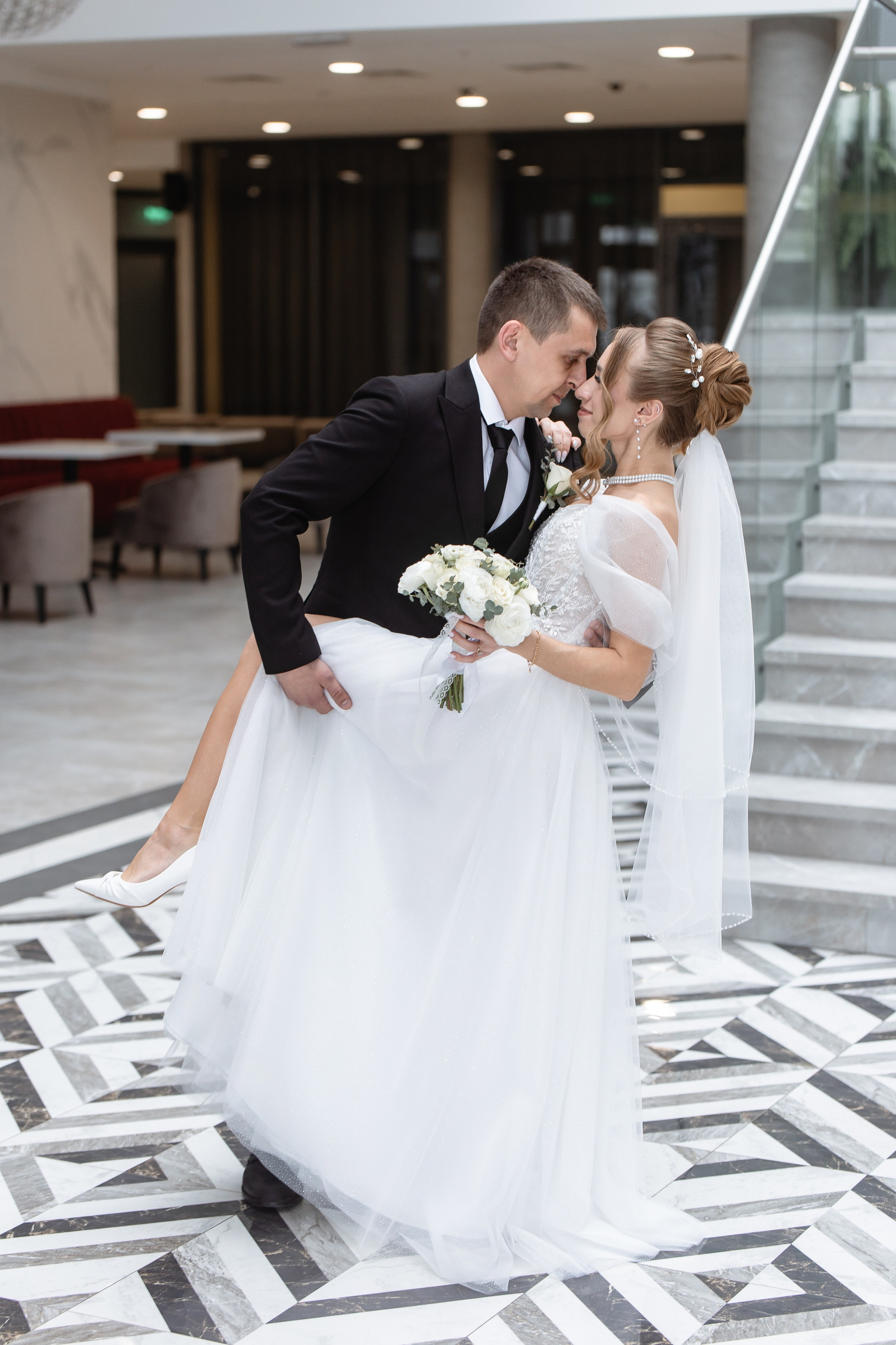 Анонс свадебных фотографий Вики и Александра. Фотограф Михаил Александров