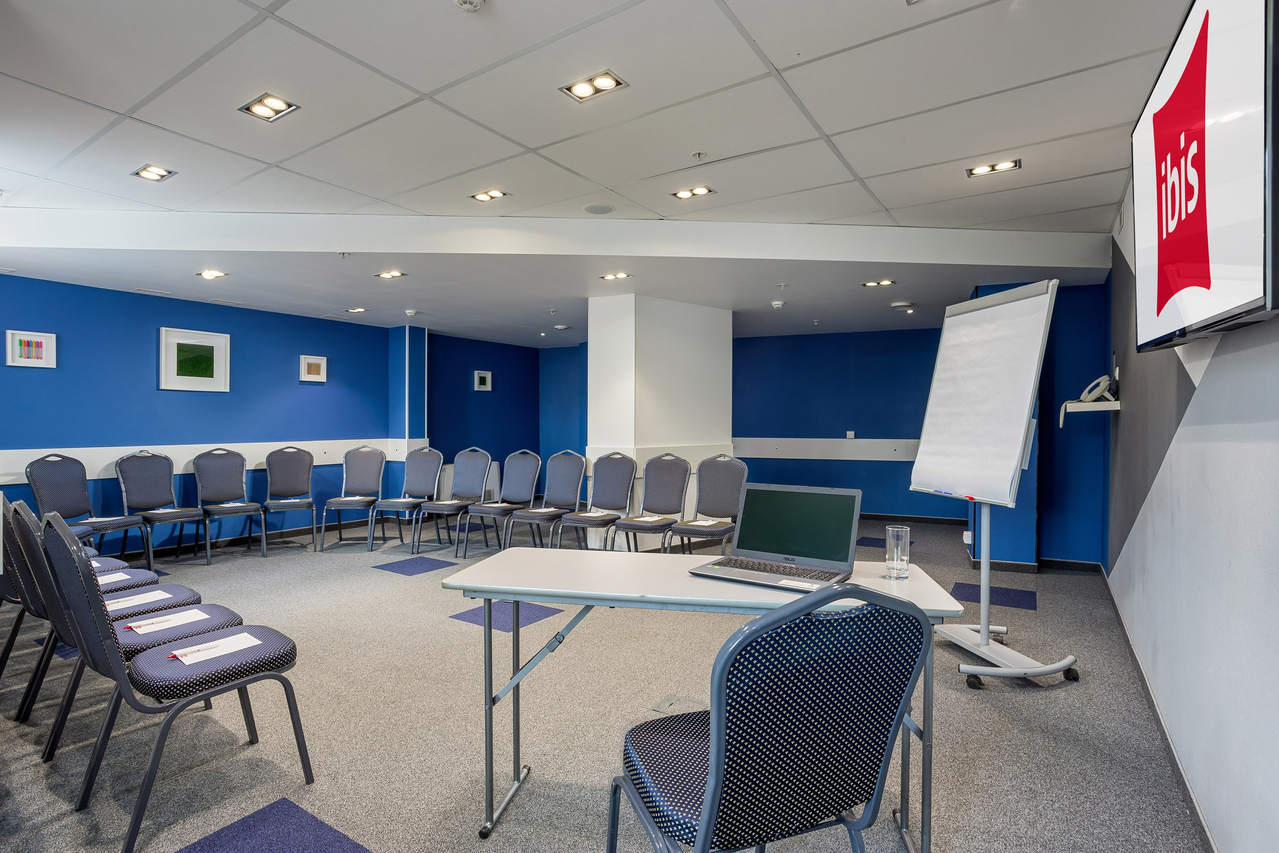 Hotels. Interior photographer Vitalii in Portland and Vancouver