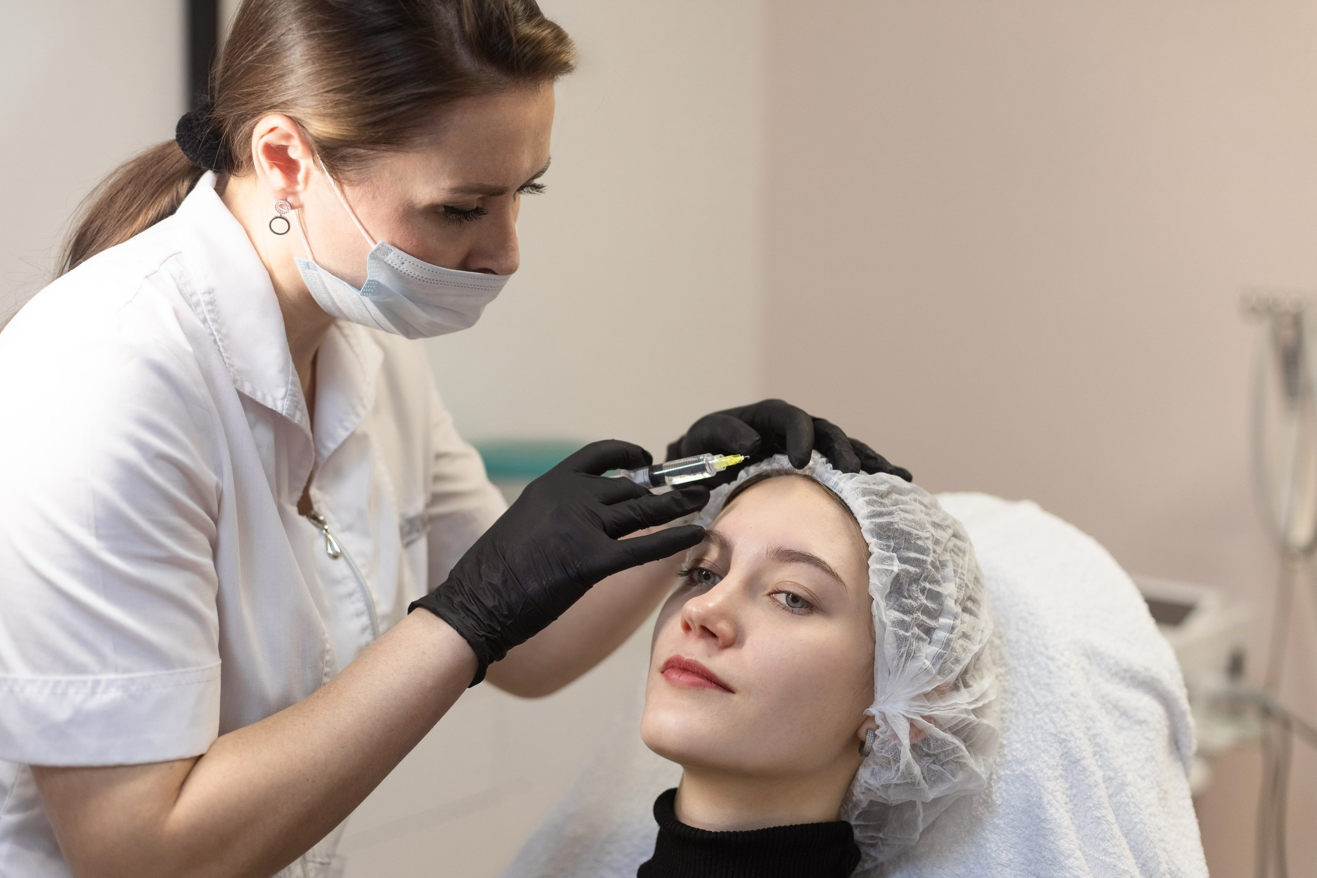 Фототерапия, микроигольчатый RF-лифтинг, плазмолифтинг, биоревитализация, Элос-эпиляция, массаж тела