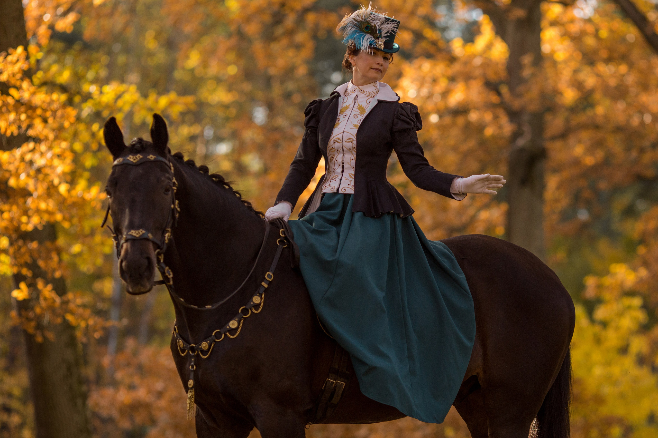 Фотосессия с лошадью в историческом стиле